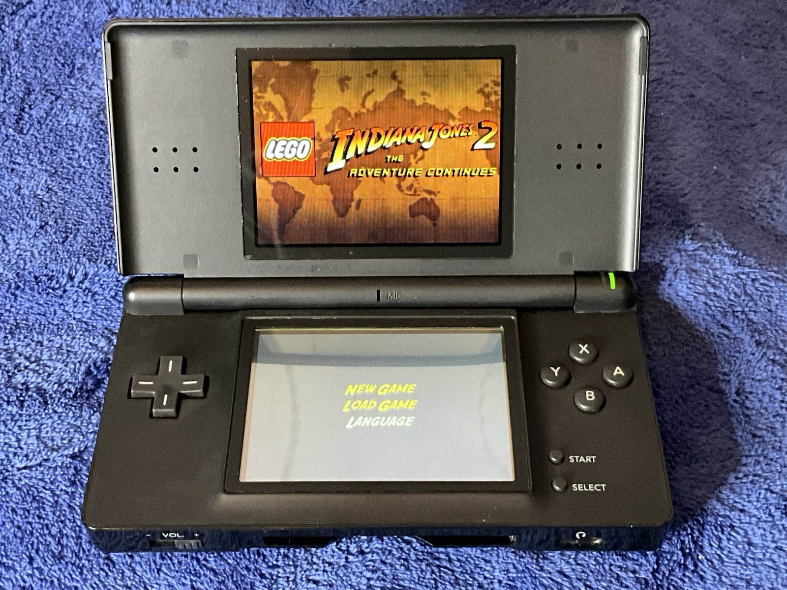 Nintendo DS Lite Black With Brand New Accessory Pack and 5 Games