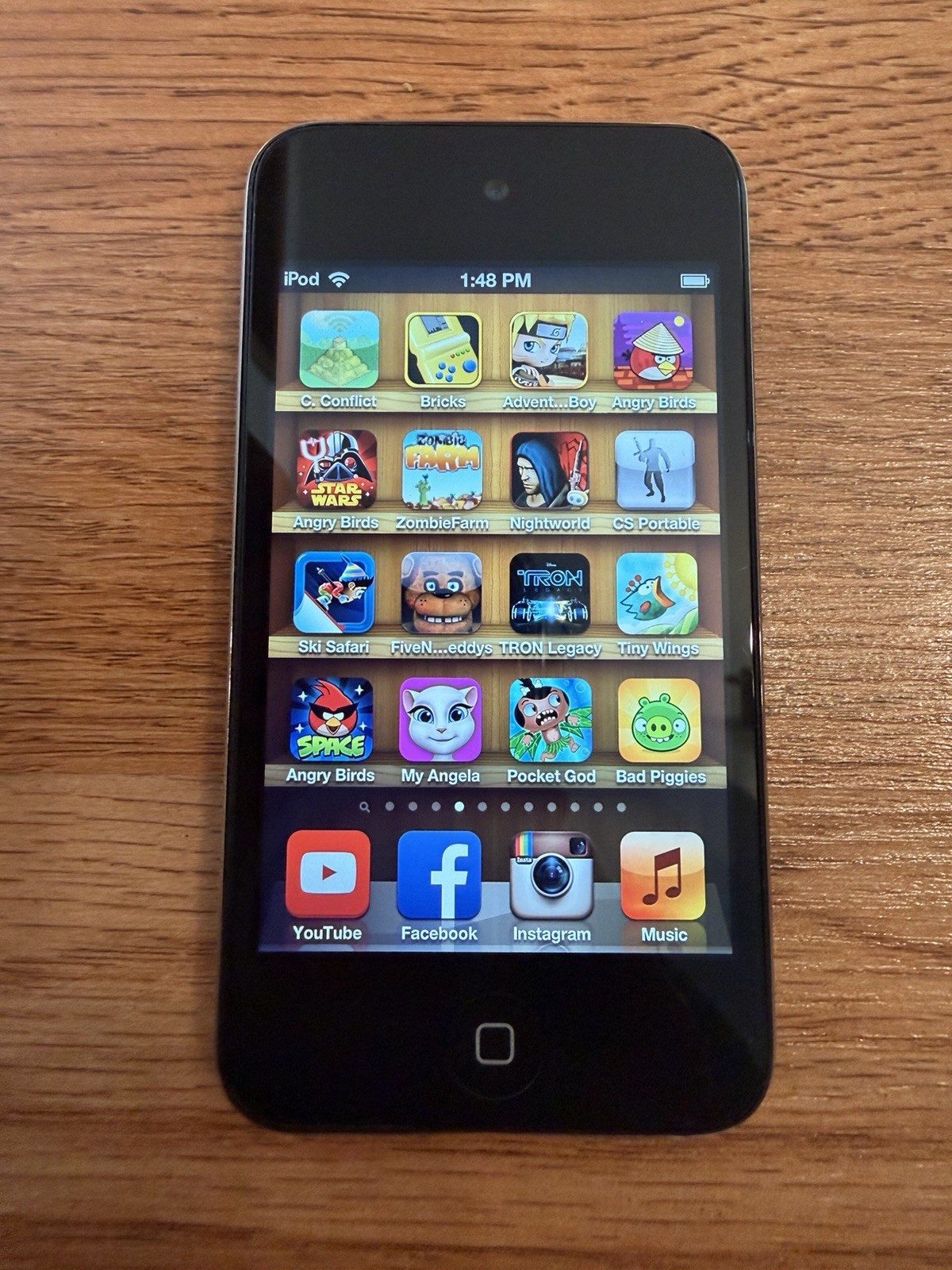 iPod touch 4th 64gb 160 Retro Games Voltron Resident Evil Infinity Blade