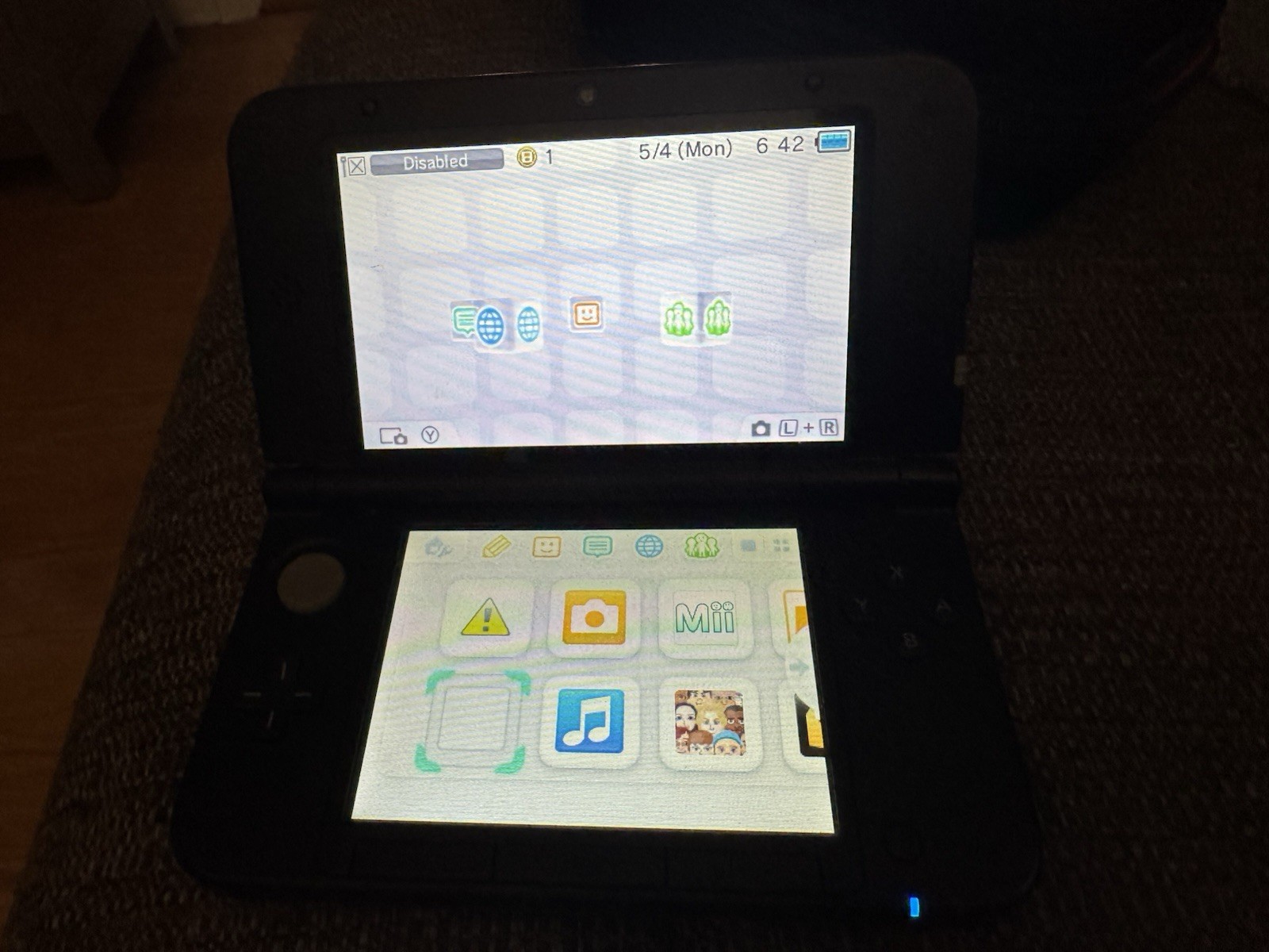 Nintendo 3DS XL Black Handheld System, Wi-Fi, Headphone Jack, Case & Charger