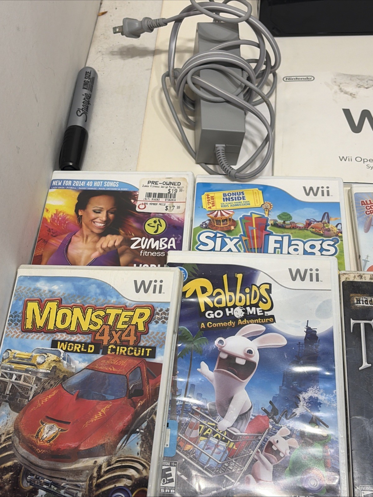 Nintendo Wii Console Bundle & games works. 8 Games. No Controller