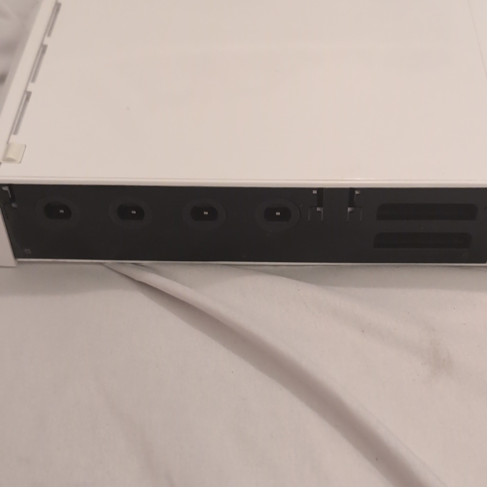 Nintendo Wii RVL-001 White Console Bundle w/ 3 Remotes, 3 Nunchuks, Sensor Bar
