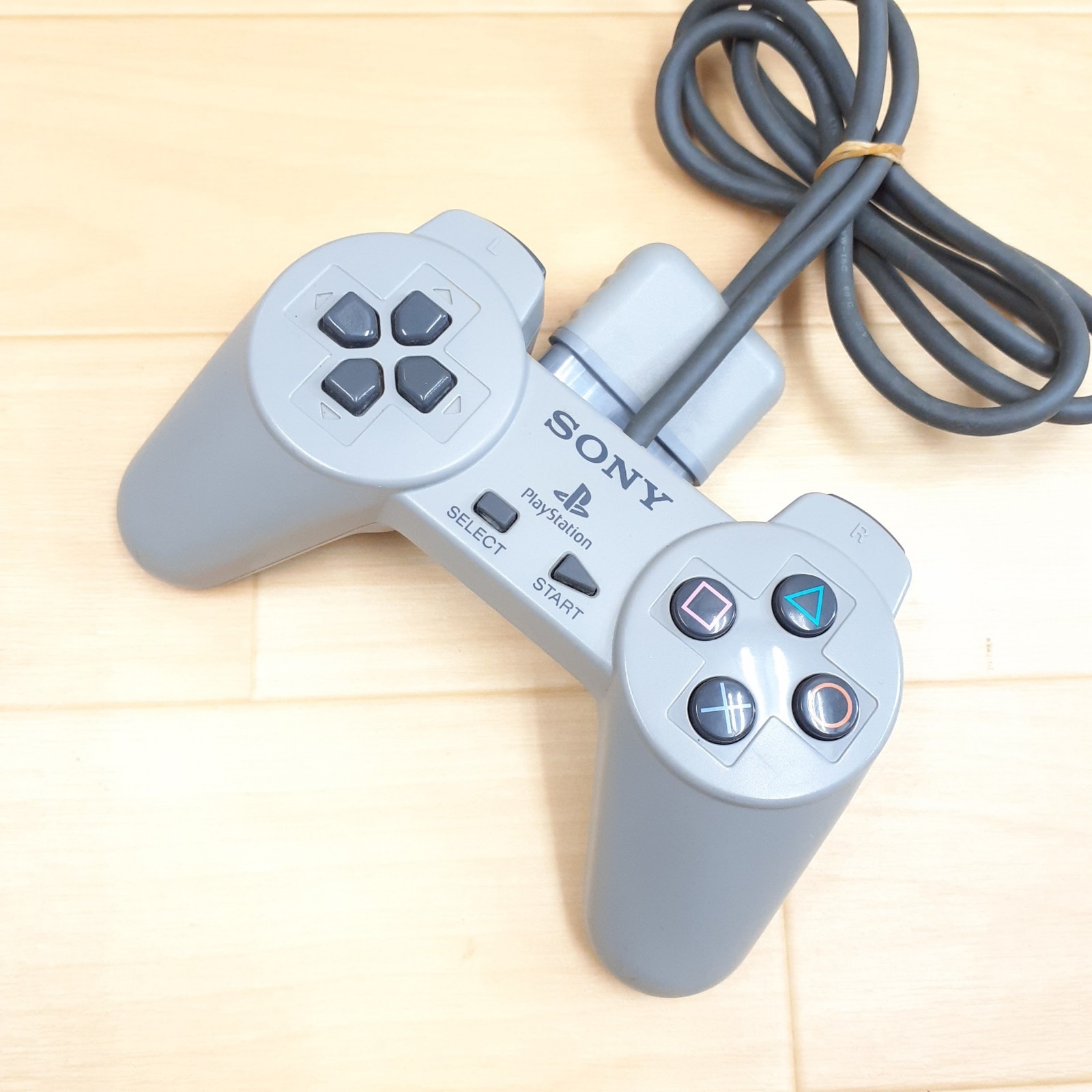 Sony PlayStation 1 PS1 Console in BOX 2 contorollers & 3 Games SCPH-3000 Japan