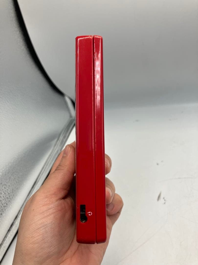 ② Nintendo DSi Red Console [Charger not included]