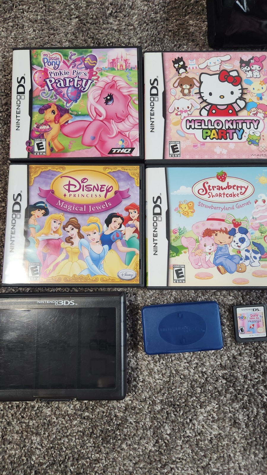 Nintendo DS Lite Metallic Rose Pink Console Bundle Hello Kitty Bag & 11 Games