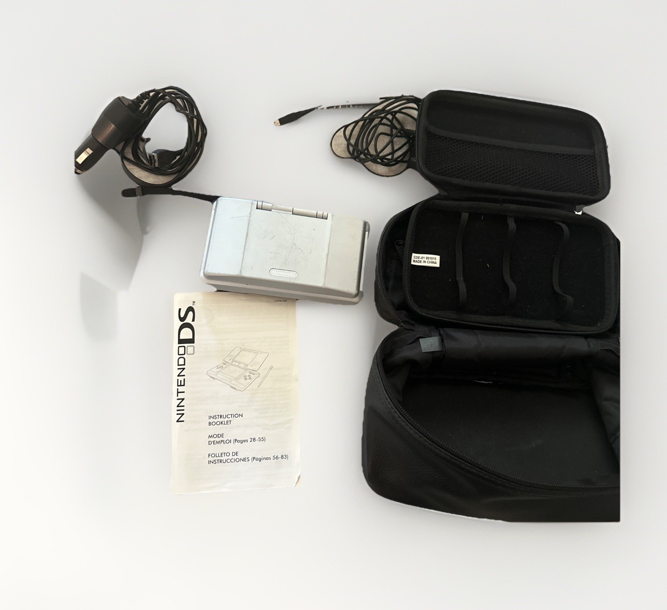Nintendo DS Original Console NTR-001 Titanium Silver w/ charger – Working