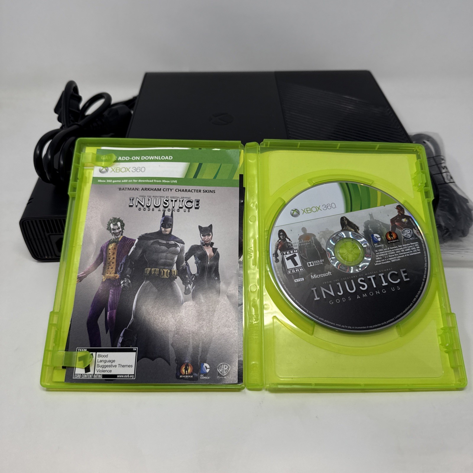 Microsoft Xbox 360 E Slim Console Bundle 320GB HD. Tested & Working!!