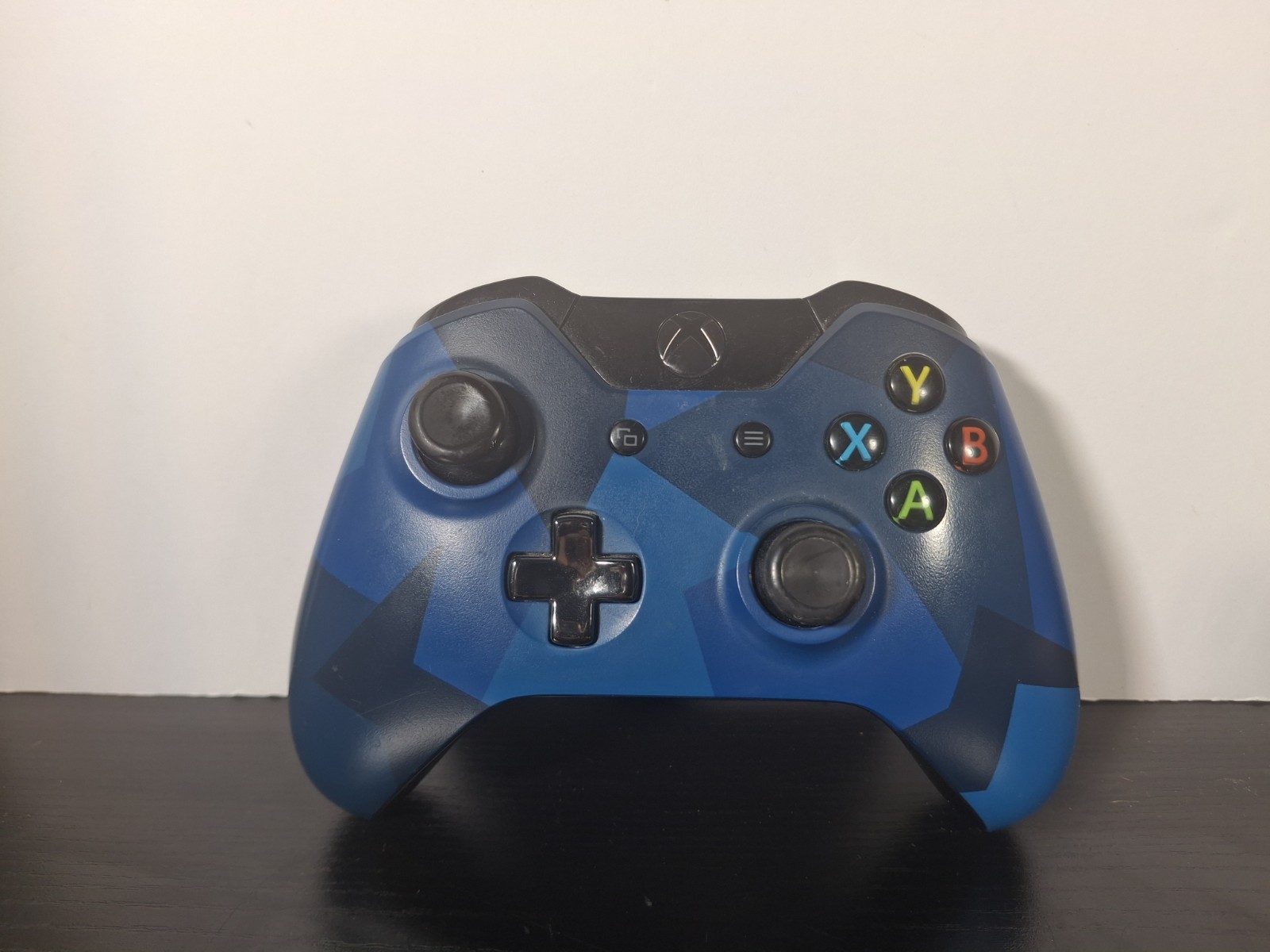 Microsoft XboxOne S 500GB Teal Blue Console + Cables + Controller + GTA5 Tested
