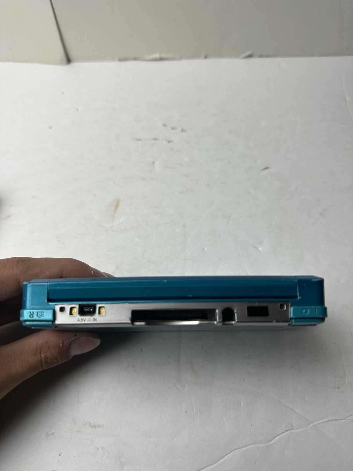 Nintendo 3DS Handheld Console – Aqua Blue (Teal) BUNDLE Cosmetic Wear Read