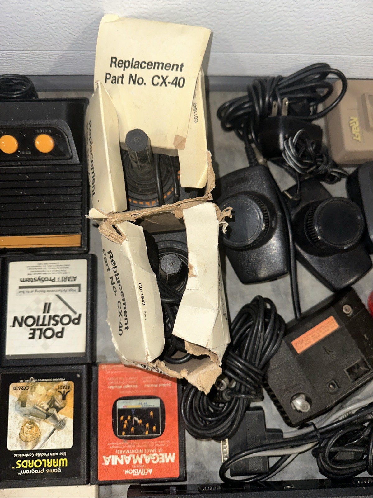 Atari 2600 Junior Jr Console System Bundle 21 Games 7 Joystick Lot Untested
