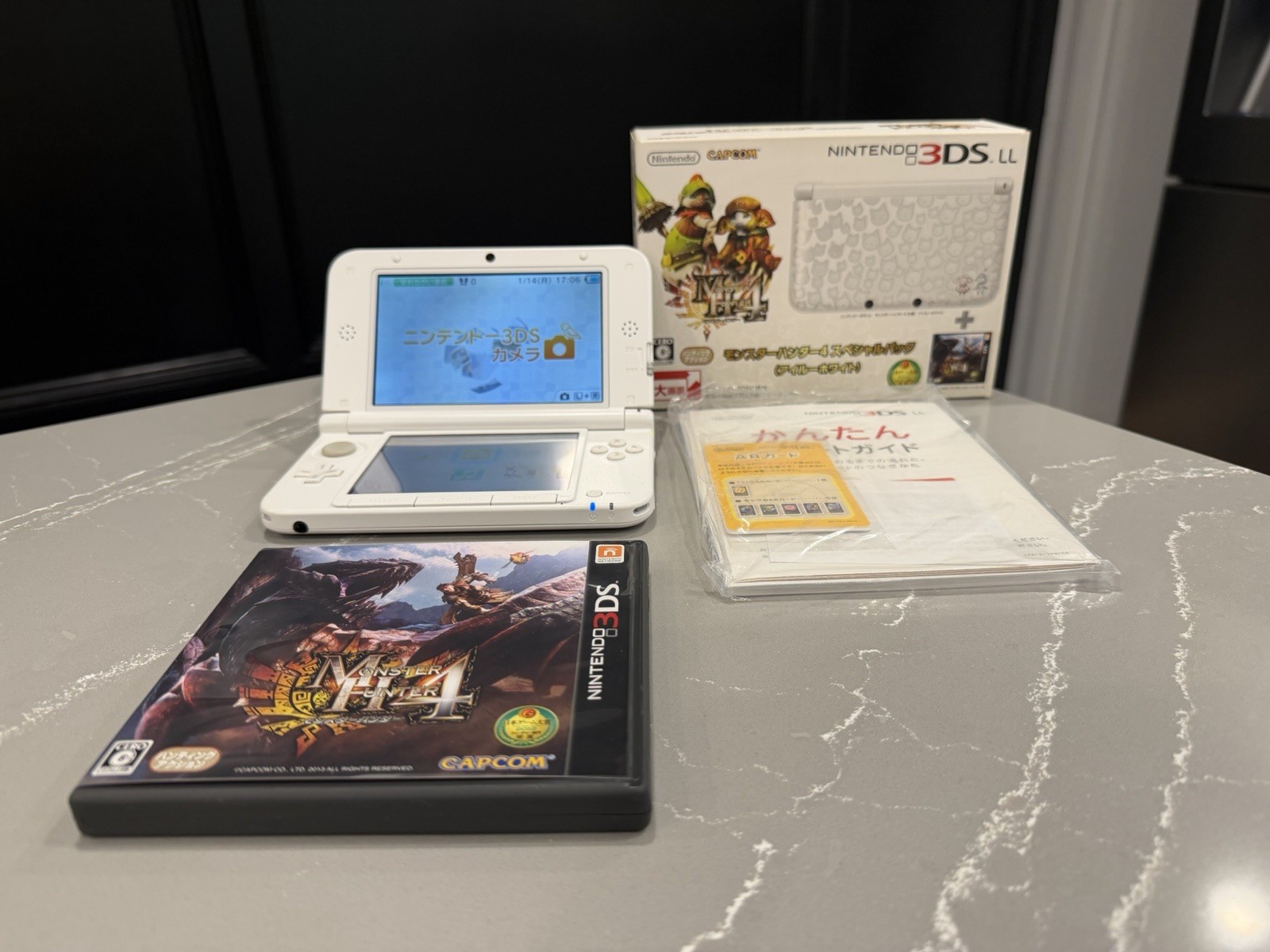 Nintendo 3DS LL Monster Hunter 4 Special Pack White CIB mint condition.