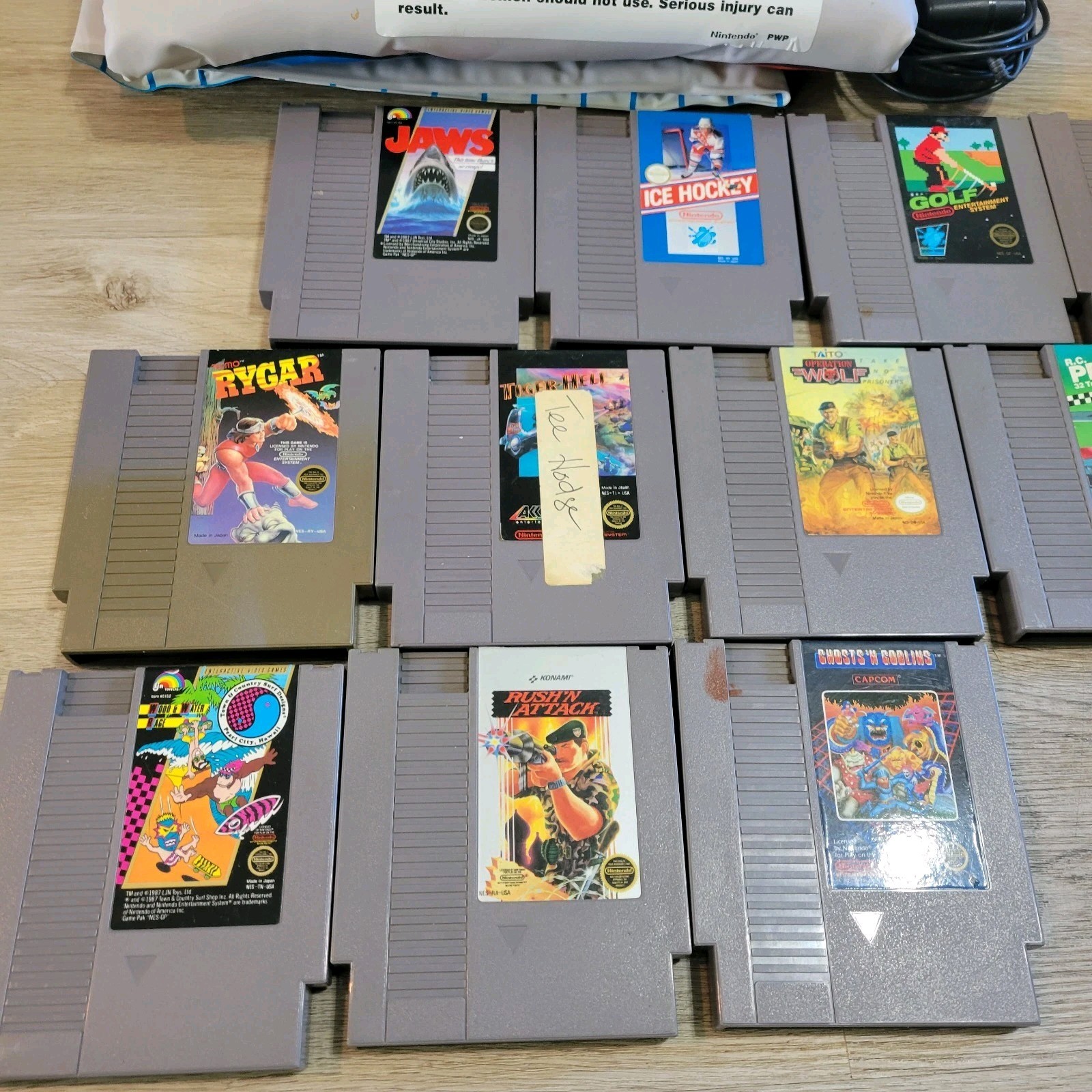 1985 Nintendo NES Console Bundle Tested Working 19 Games Power Pad Zapper Lot
