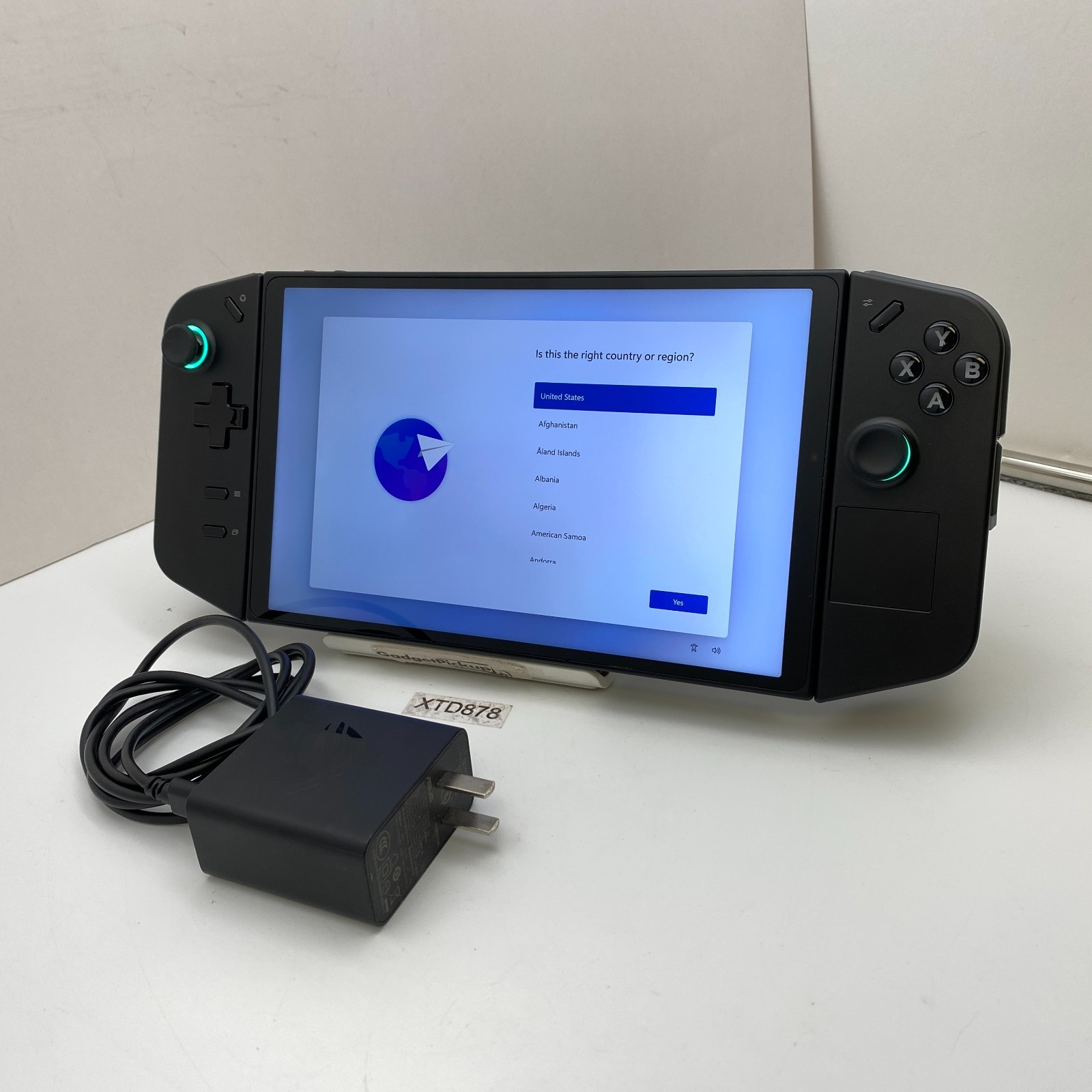 Lenovo Legion Go – 1TB – Black – Handheld Console System – Good Condition