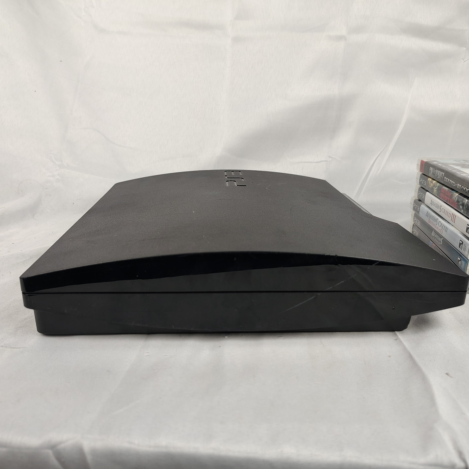 Ps3 Slim 320 GB Console Bundle Games Chords NO CONTROLLER