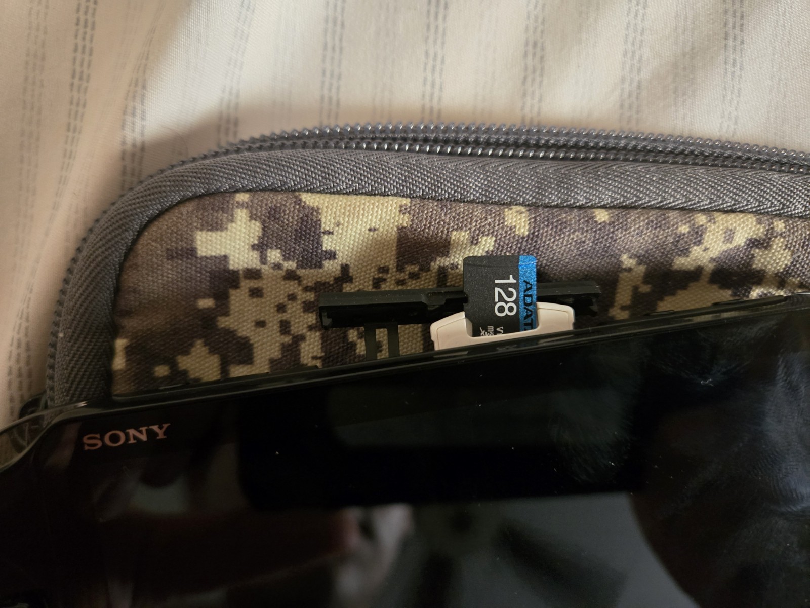PS Vita 2000 Black