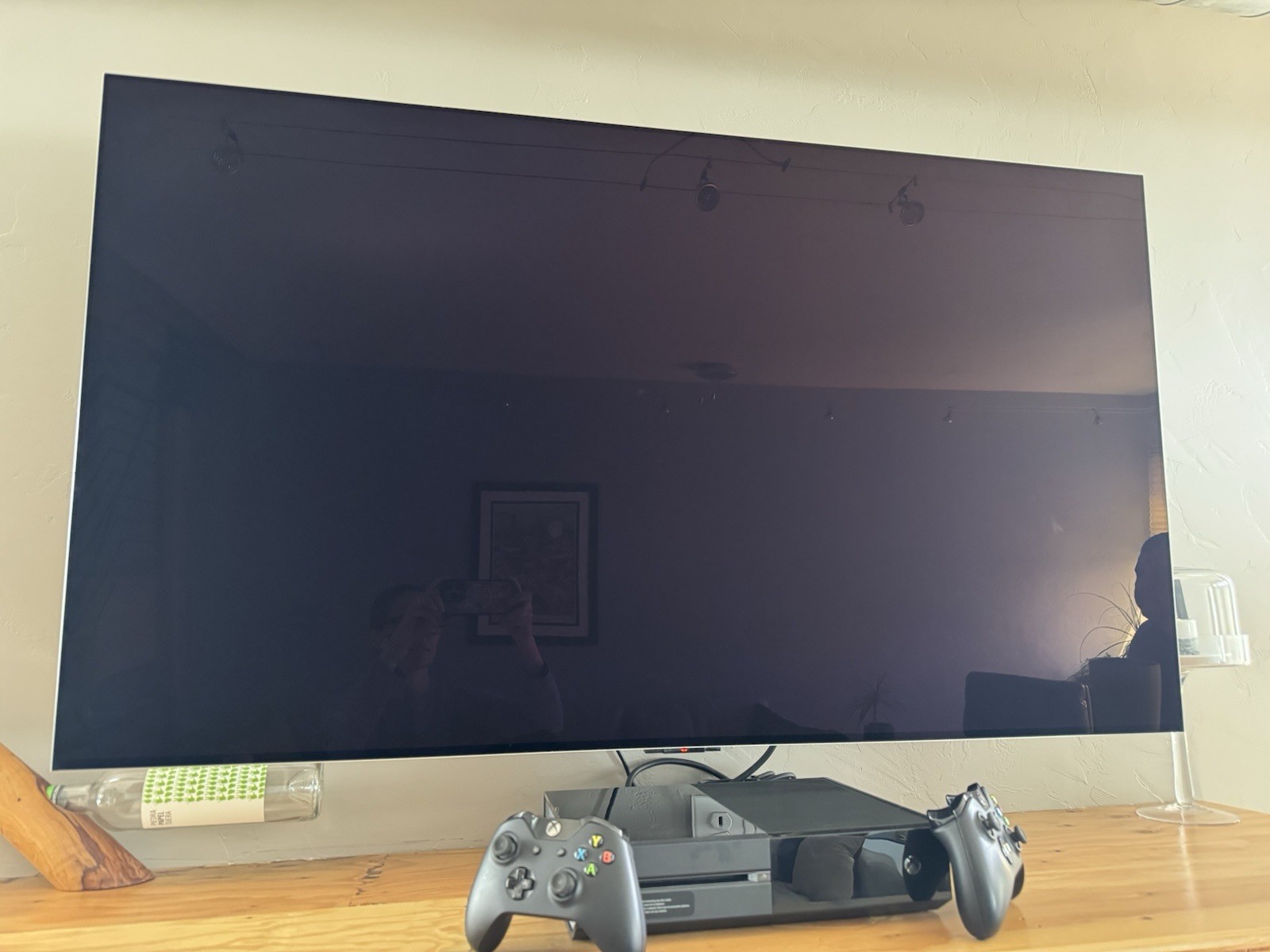 Microsoft Xbox One Day One Edition 500GB Black Console