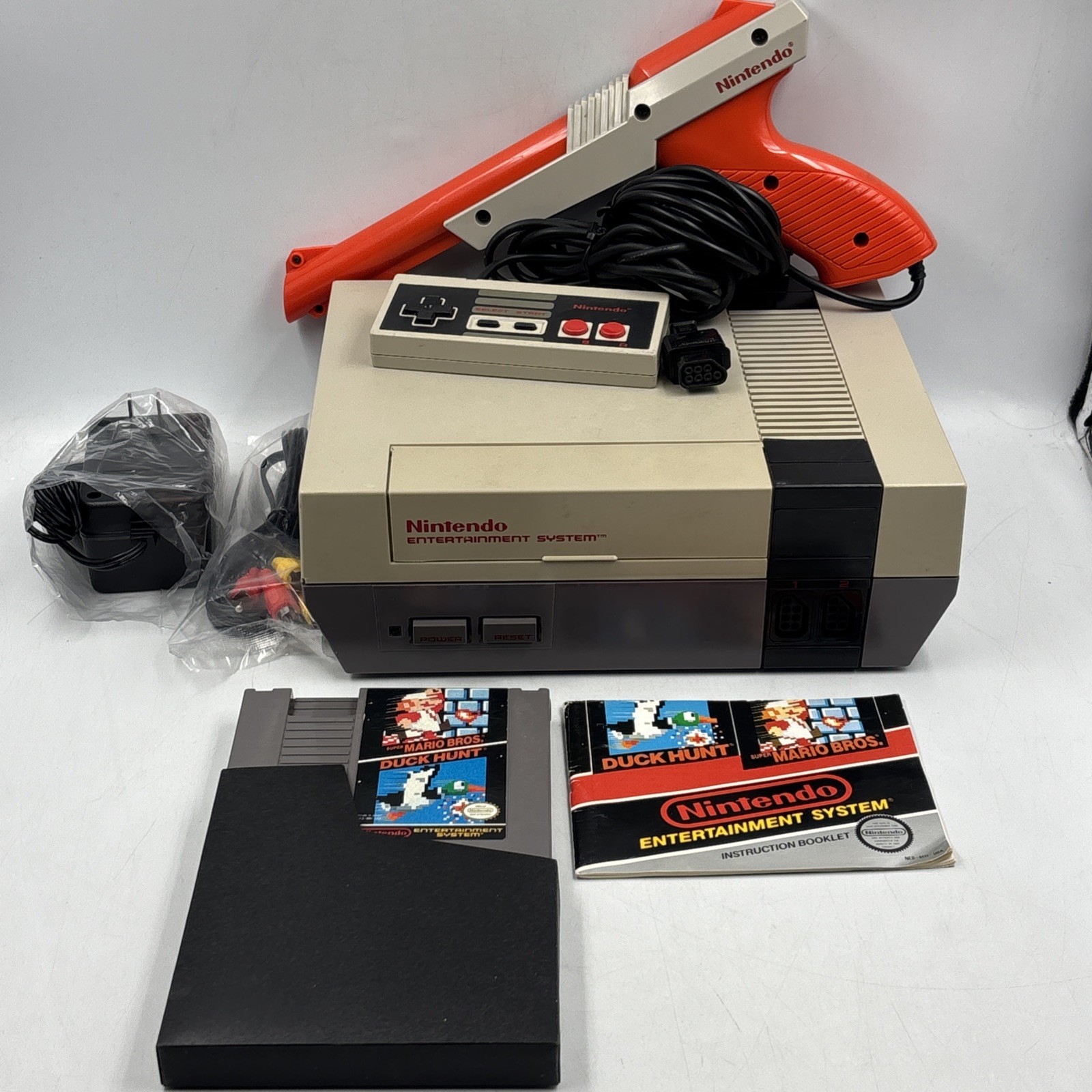 NES-001 Original Nintendo Console Bundle Controller, Gun & Mario/Duck Hunt Game