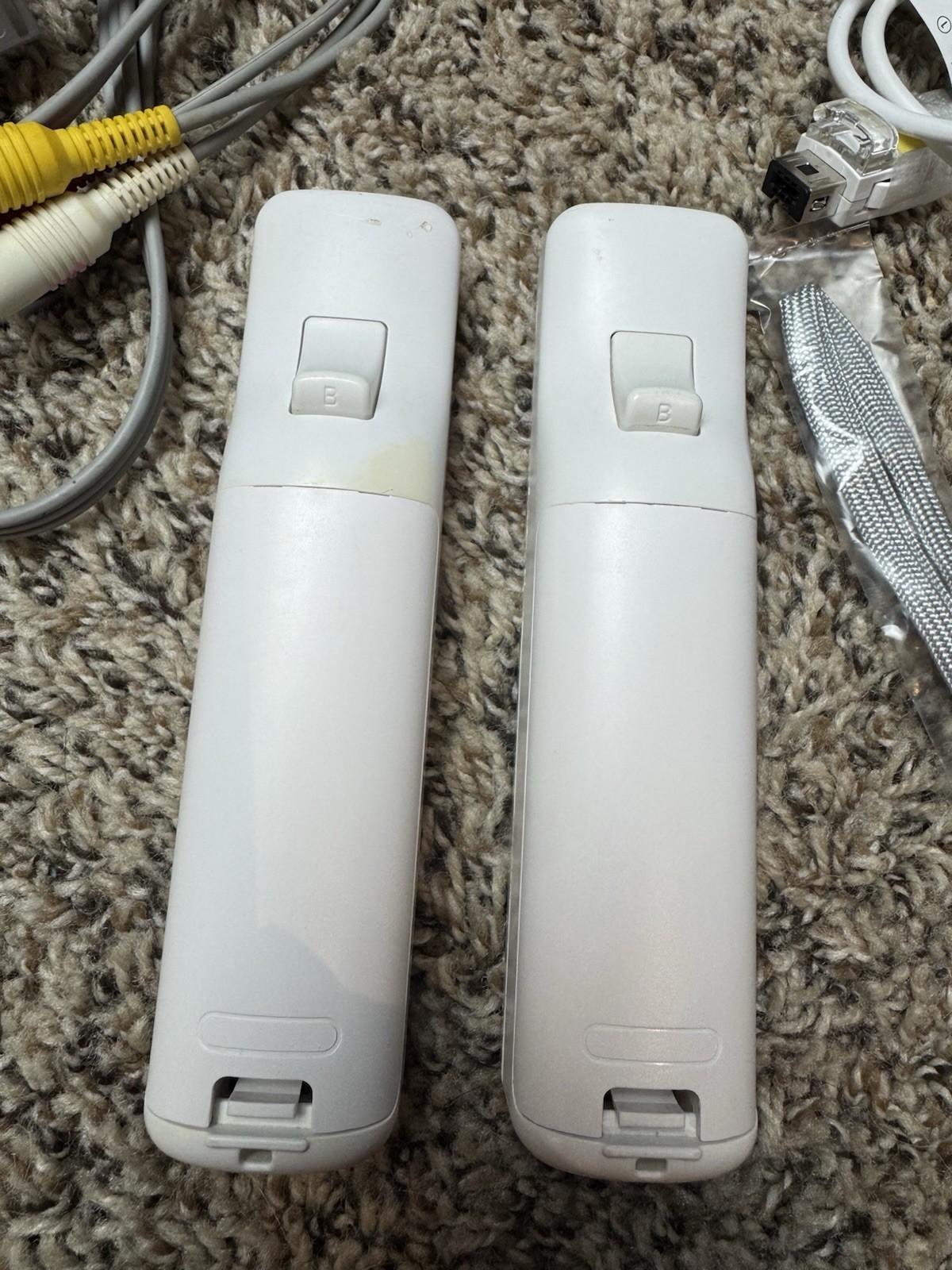Nintendo Wii Console Bundle RVL-001 Cords Wii Remotes Nunchucks Tested & Works