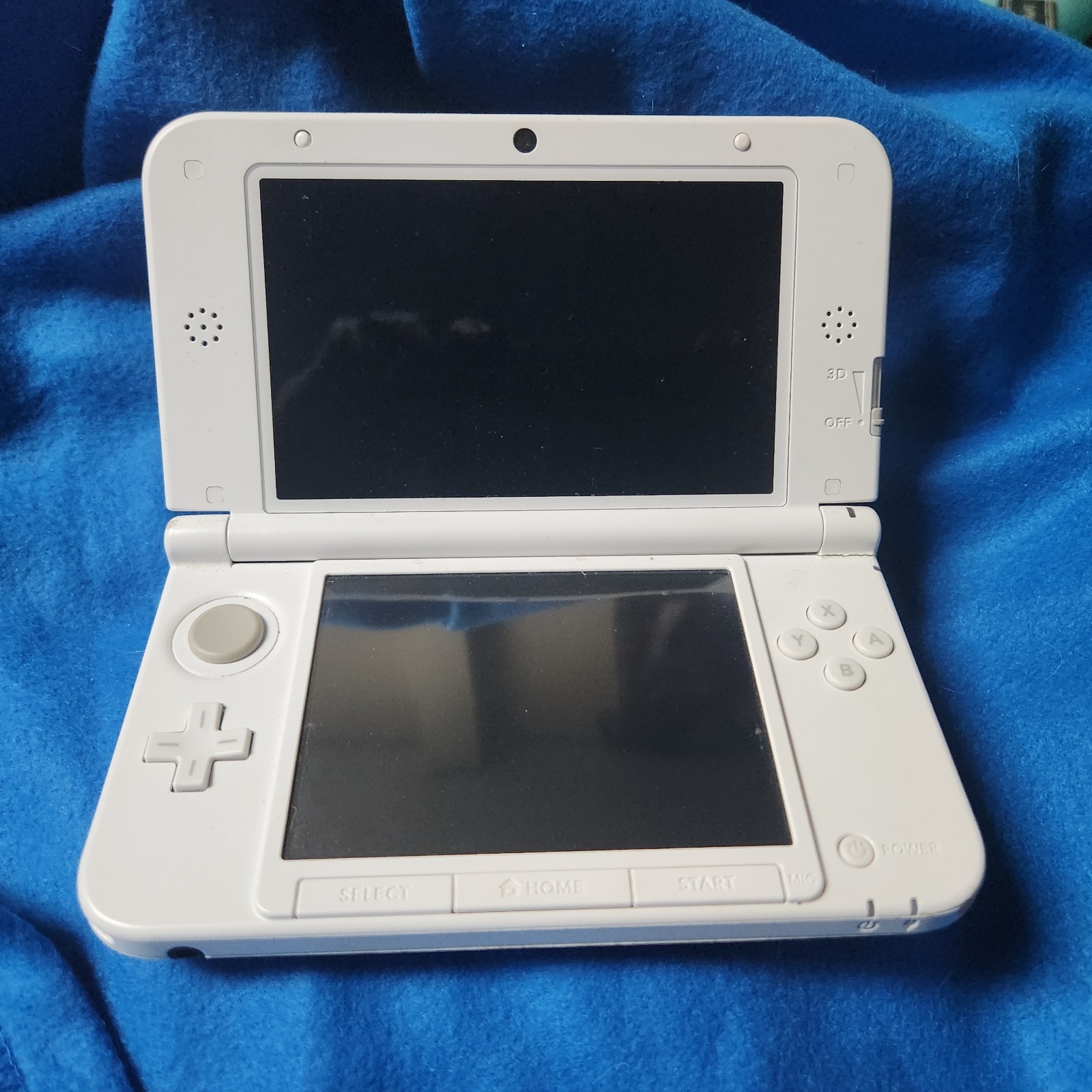 Nintendo 3DS XL Pink & DS Lite White Handheld Systems with 3D Audio Technology