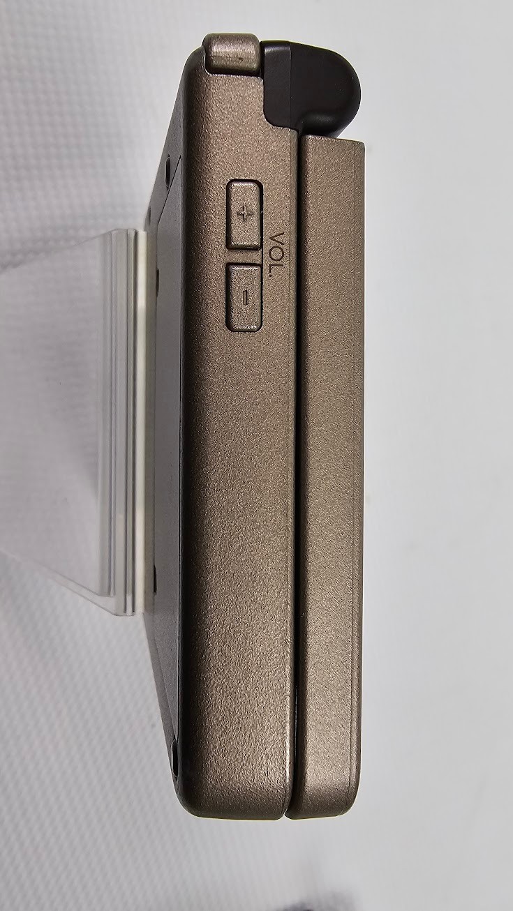 Nintendo DSi XL Bronze Handheld Console Bundle 8 Games OEM Charger Tested