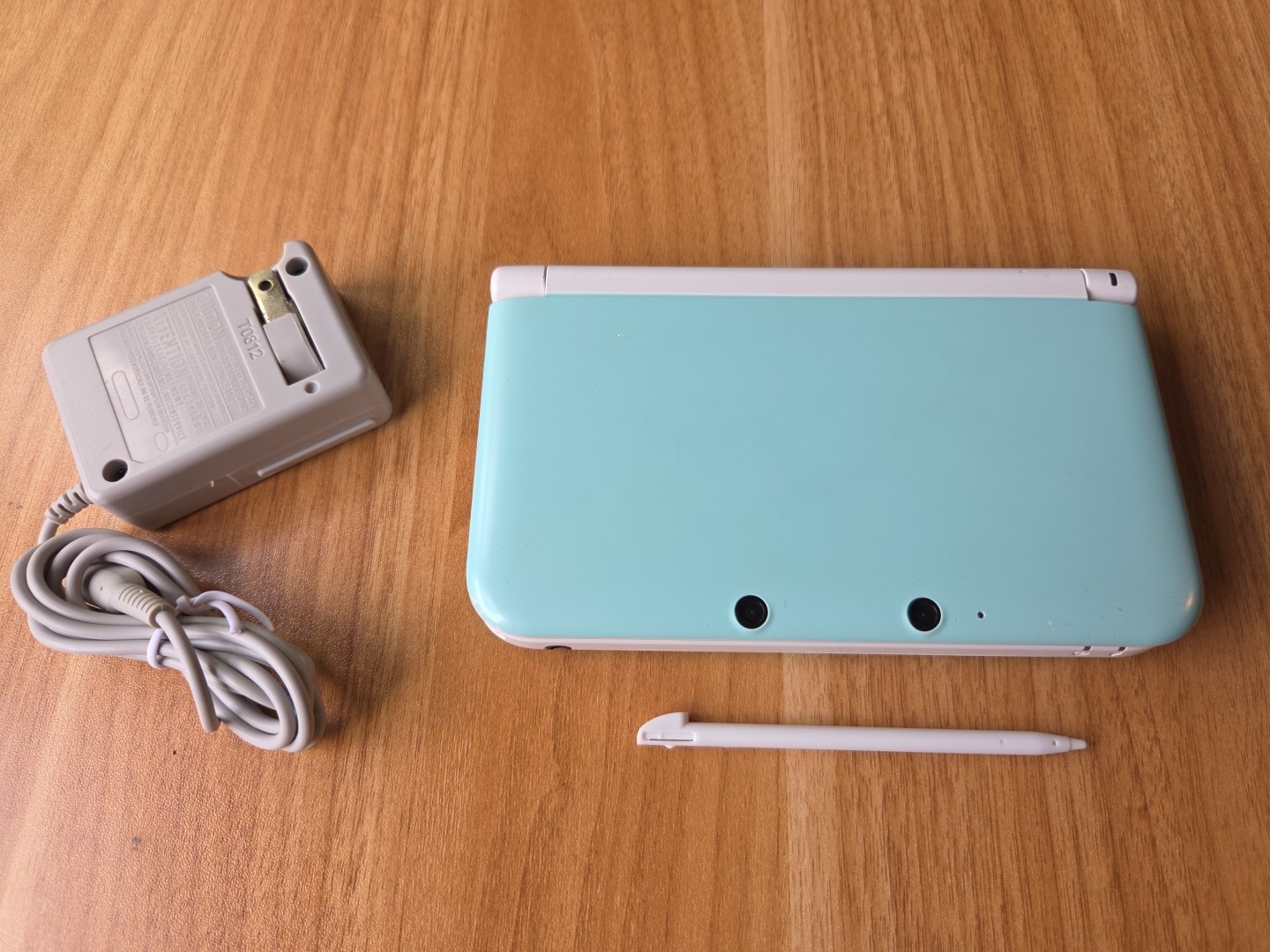 Nintendo 3DS LL Console Teal Blue And White Japan Region Locked US SELLER