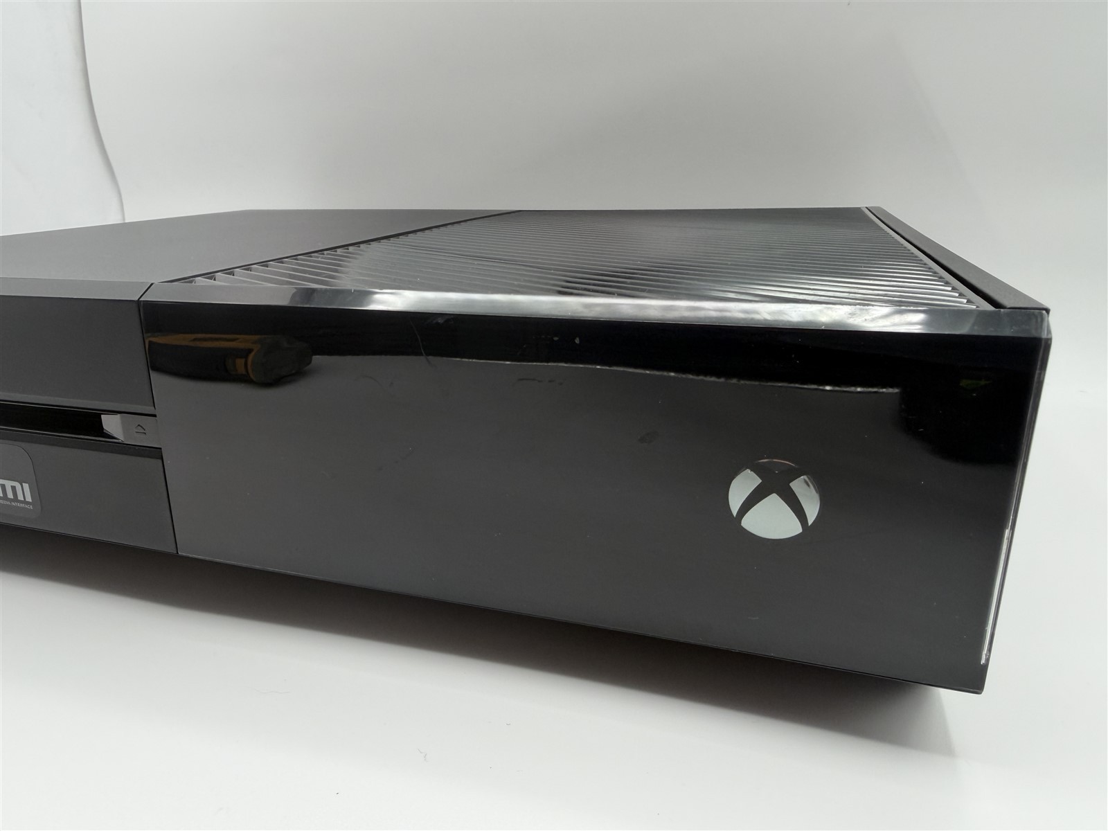 Xbox One 1540 500GB Console Bundle & Accessories – Fully Refurbished Fast Ship
