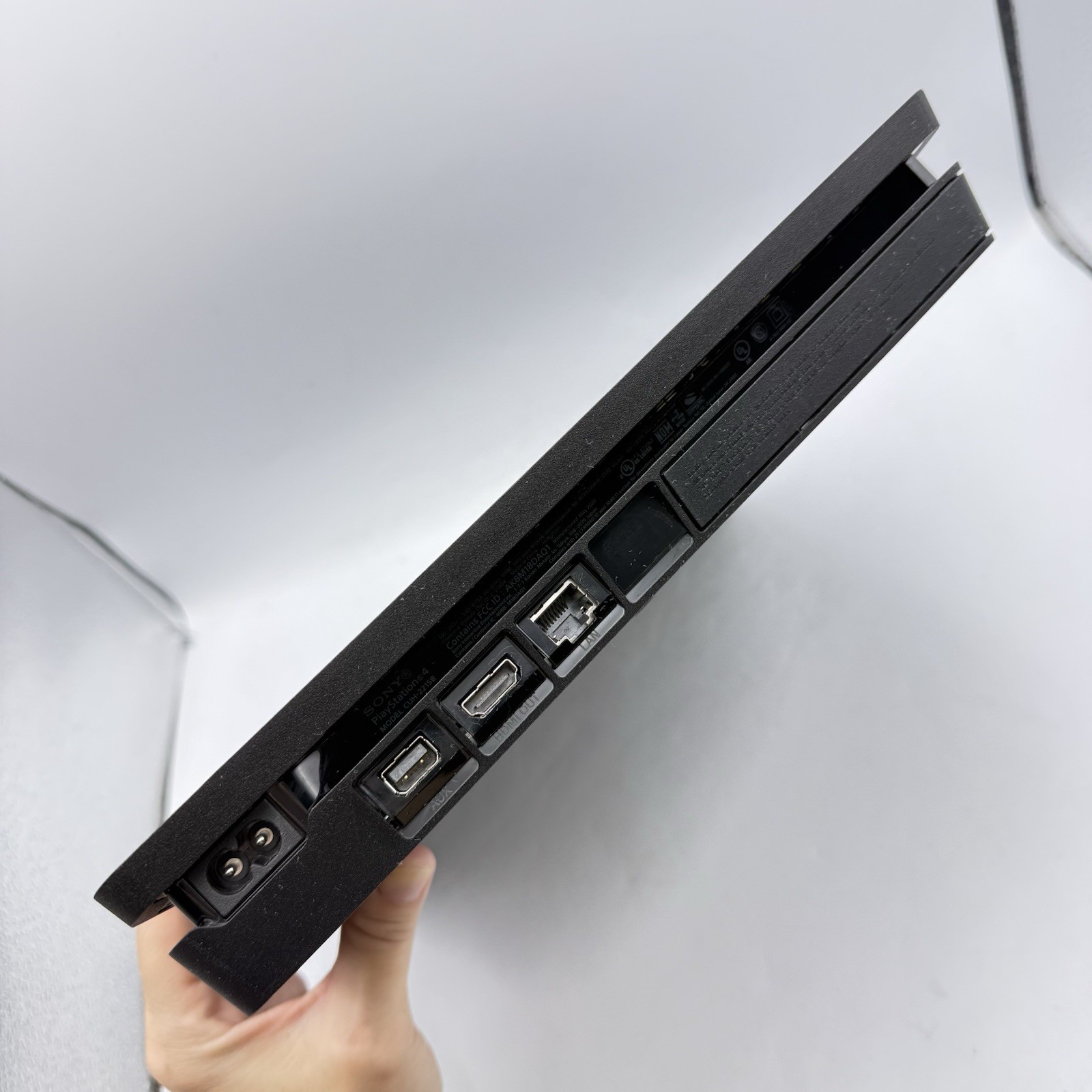 Sony CUH-2215B PlayStation 4 PS4 Slim 1TB Console 6 Games HDD Tested