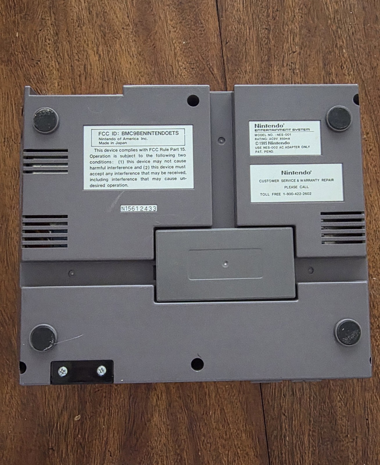 Nintendo NES Gray Bundle 1 Controller And Hookups