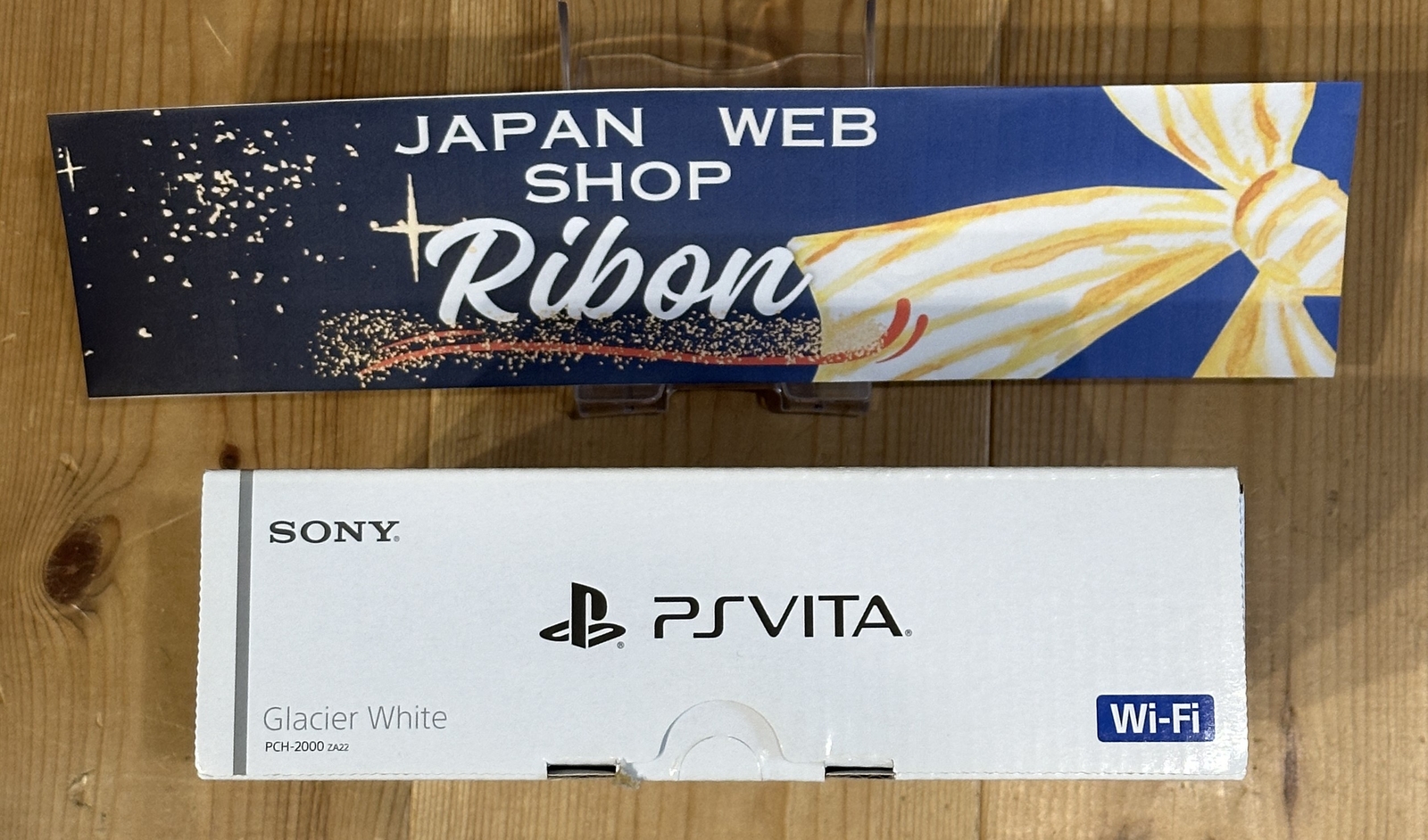 SONY PlayStation Vita Wi-Fi Model Glacier White PCH-2000ZA22 Japan New game