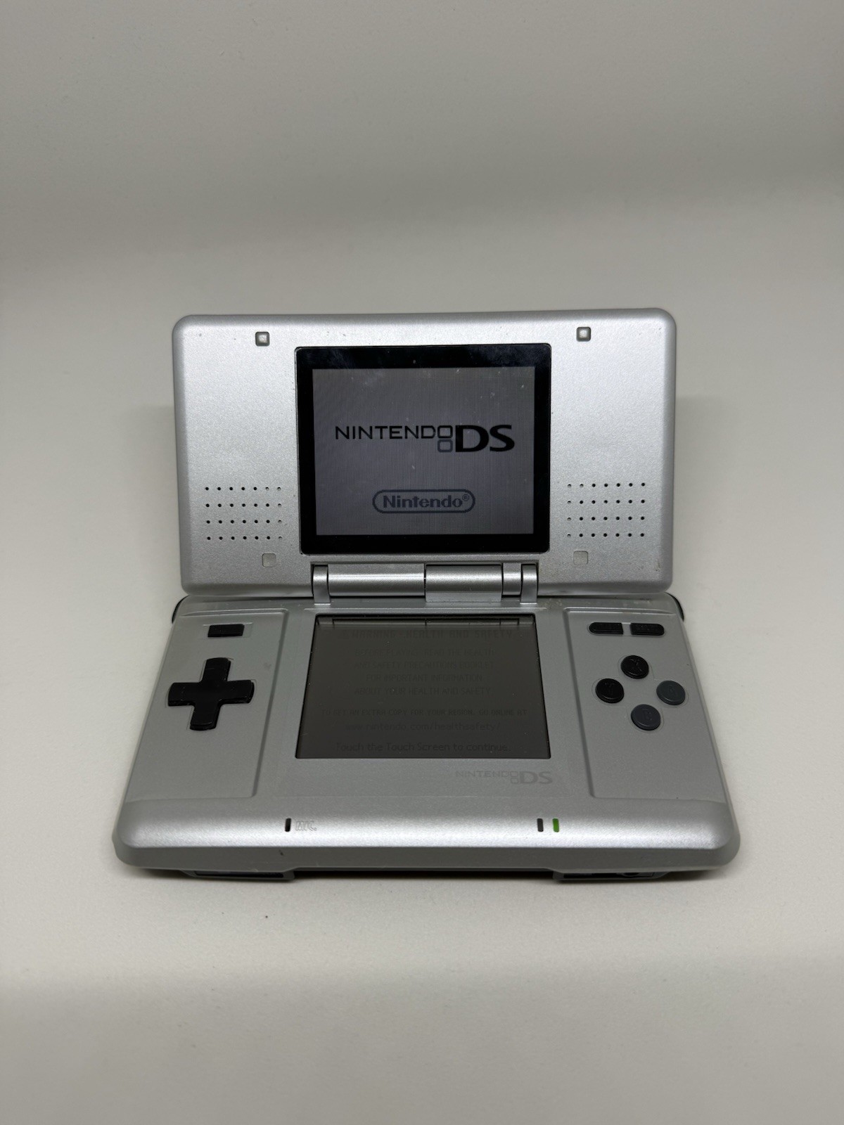 Nintendo DS Silver Handheld System – Great Condition! – TESTED AND WORKING