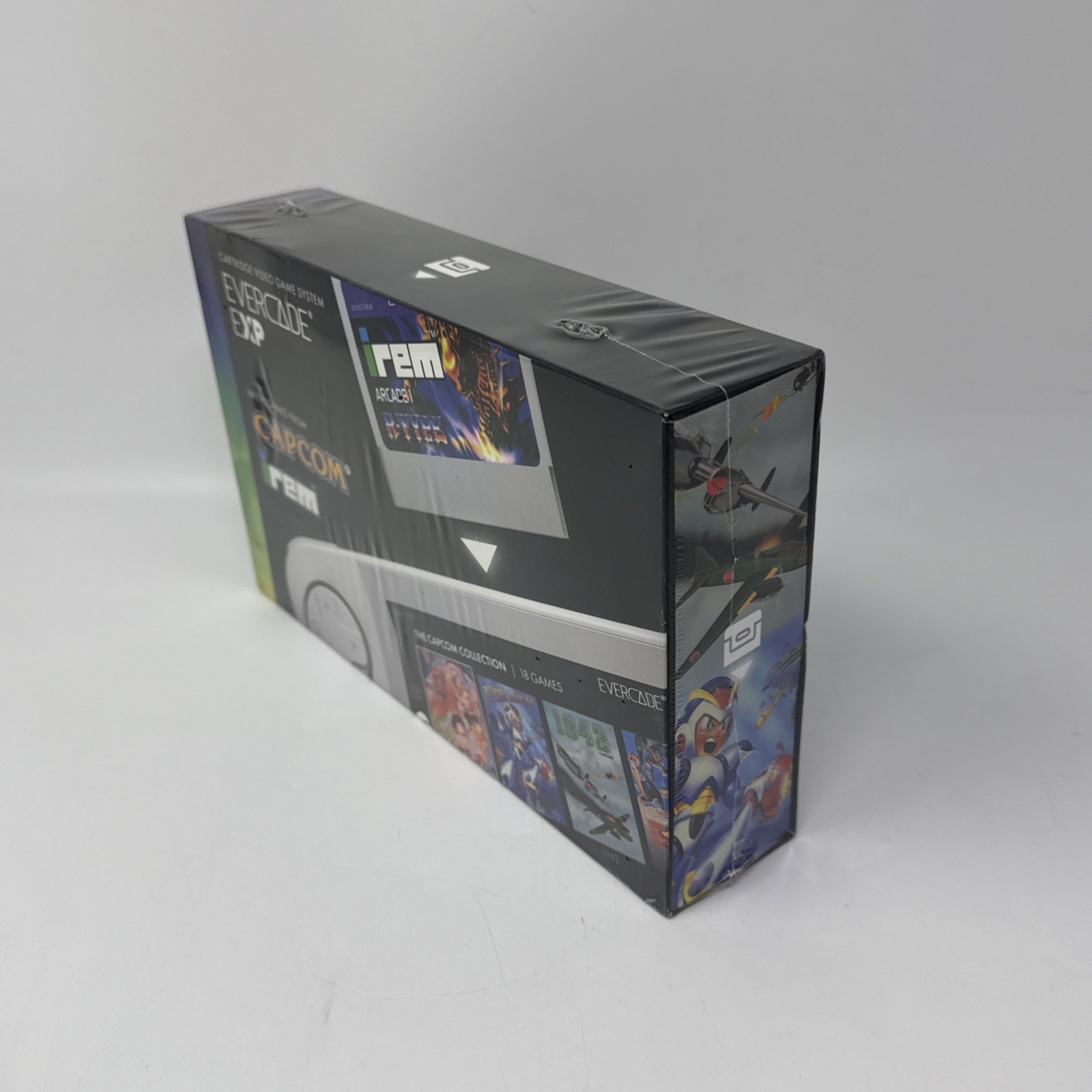 Blaze Evercade EXP Handheld Video Game System Console w/ Capcom Games New Sealed
