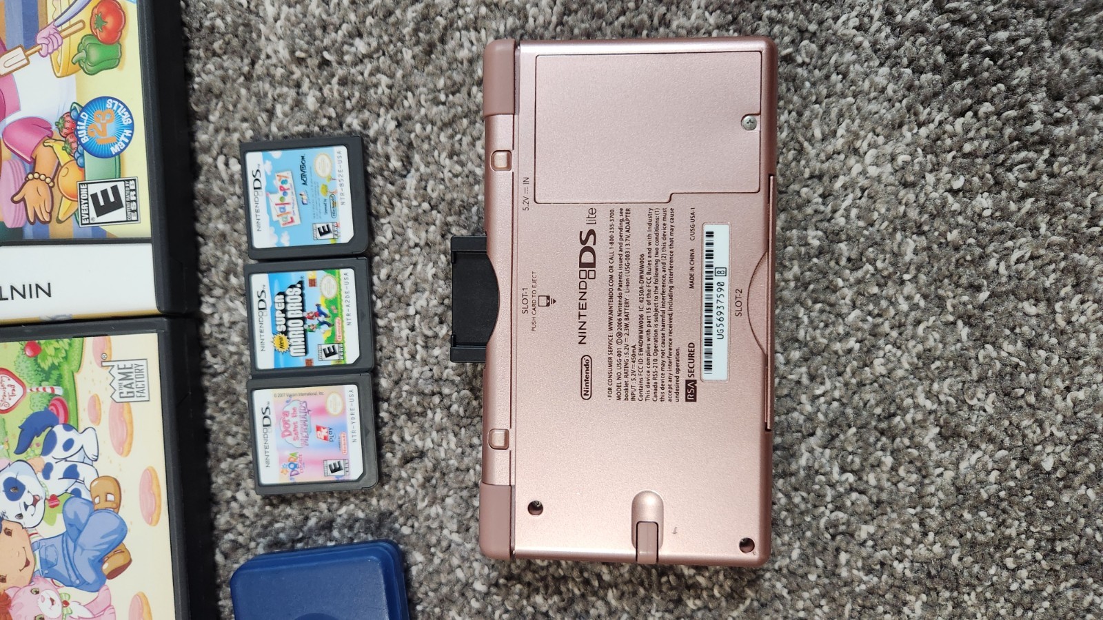Nintendo DS Lite Metallic Rose Pink Console Bundle Hello Kitty Bag & 11 Games