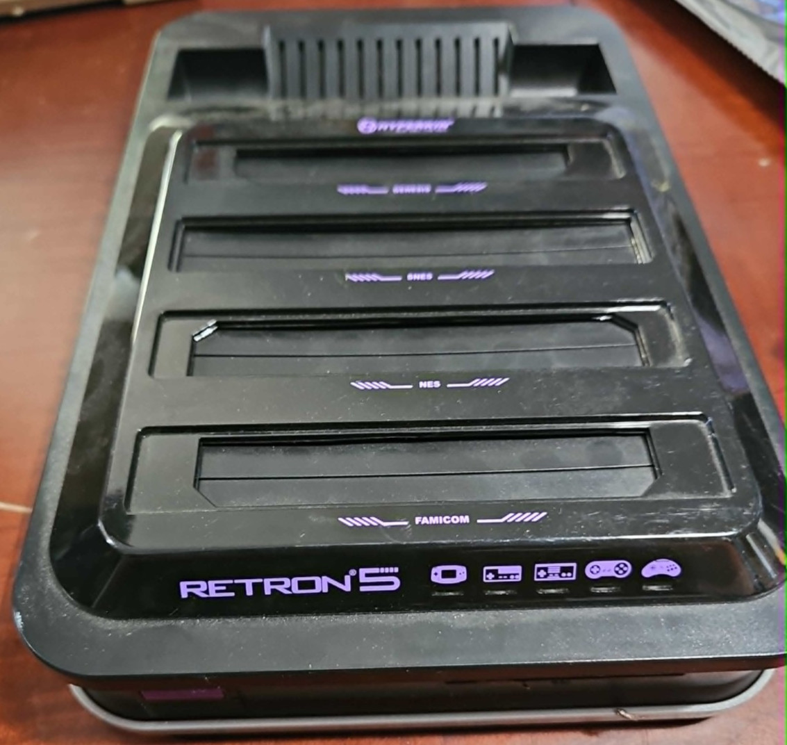 FOR PARTS – Hyperkin Retron 5 Launch Edition Black Console Broken