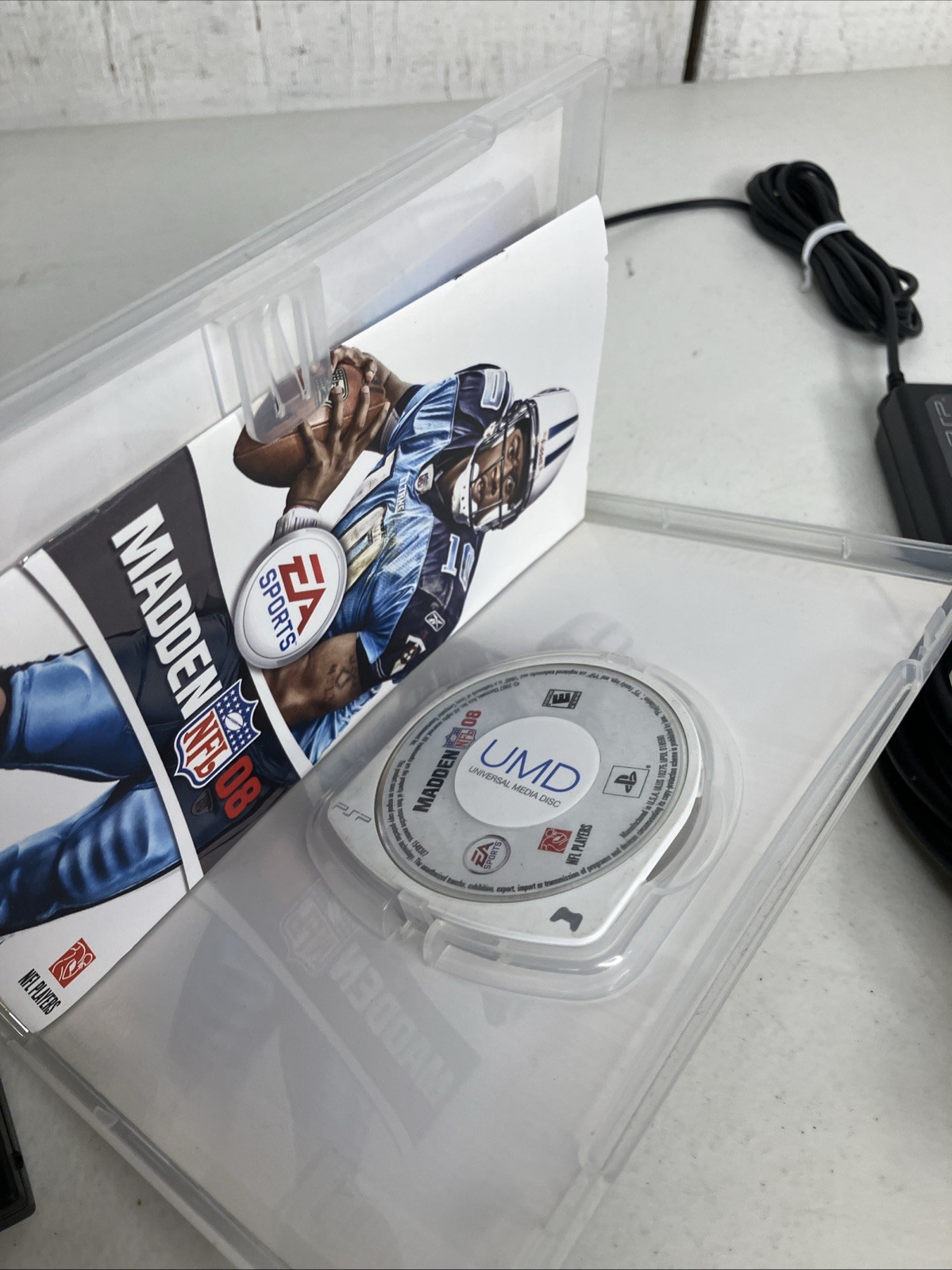 Sony PSP-1001 Black Handheld Console Bundle Game & Charger PSP-100