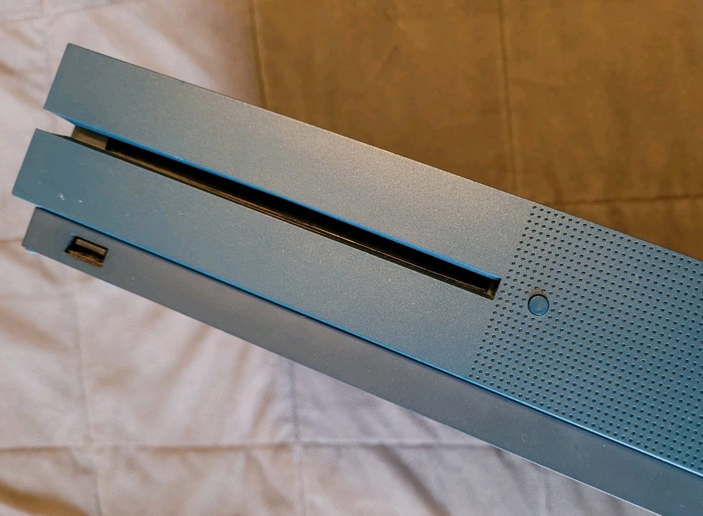 Microsoft Xbox One S 1681 Gears Special Edition 500GB Deep Blue Console Bundle