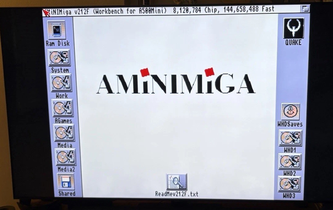 Amiga 500 The A500 Mini 25 Retro Games HDMI Console Edition 2022 Collectible USB