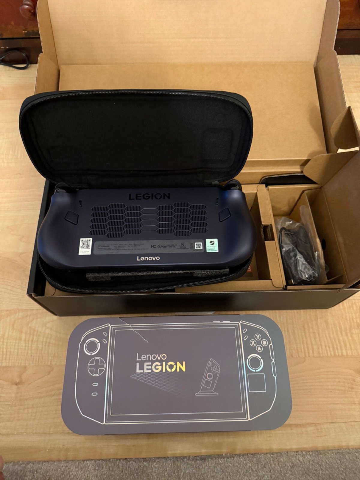 Legion Go S 8” Touch AMD Ryzen™ Z1 Extreme 32GB 1TB SteamOS.