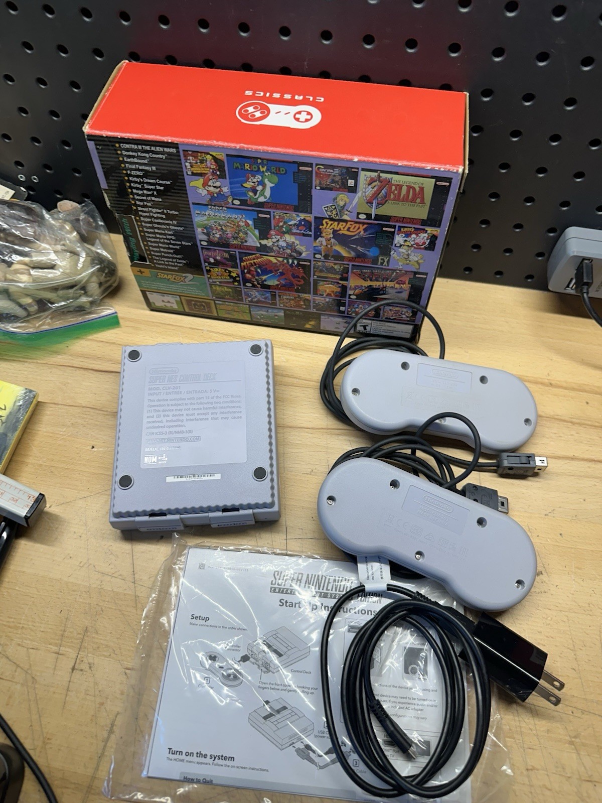 Super Nintendo SNES Classic Edition Console – Complete In Box CIB – Authentic