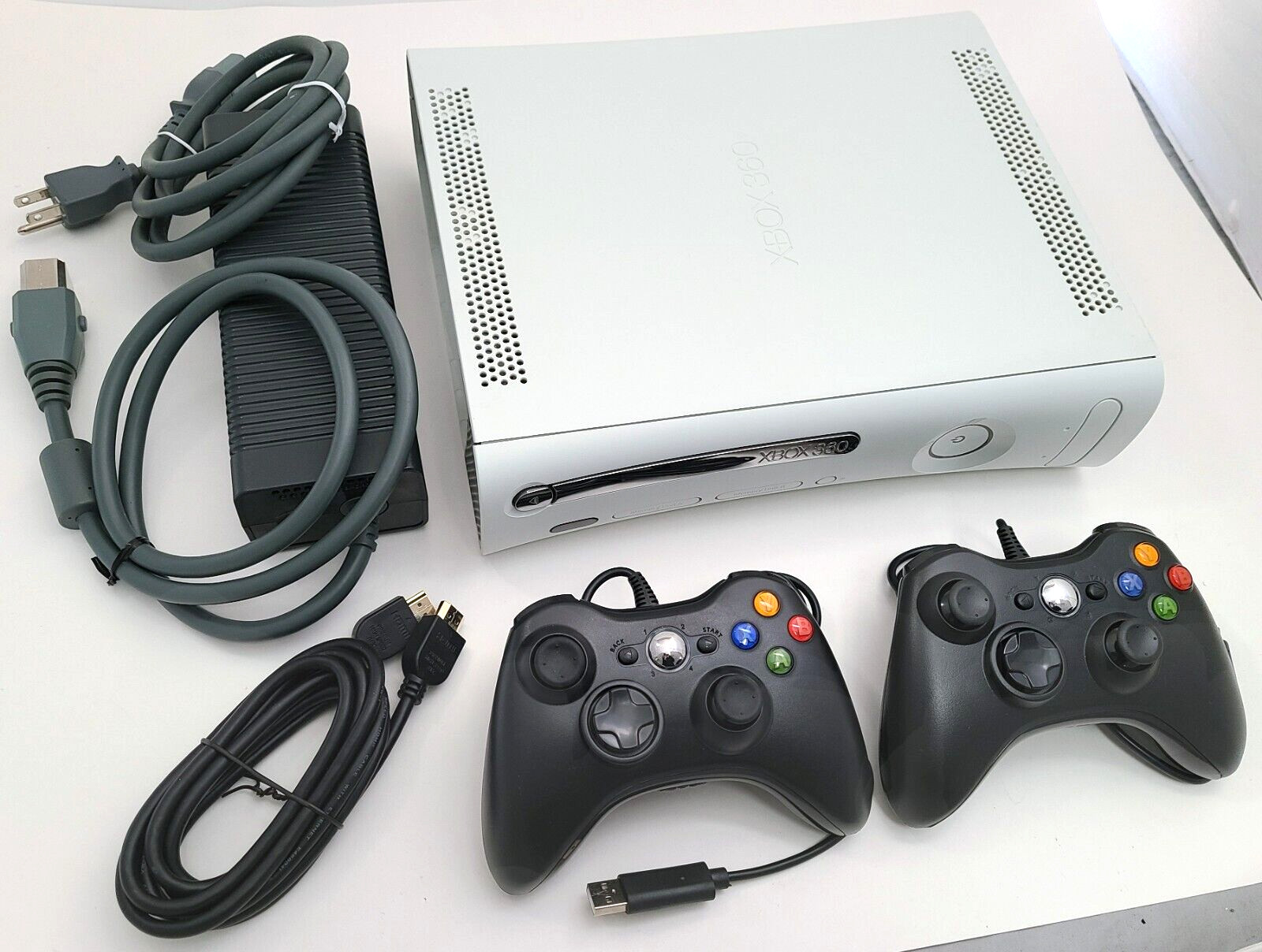 2 CONTROLLERS Bundle Microsoft XBOX 360 PRO Game Console Gaming System 4GB HDMI