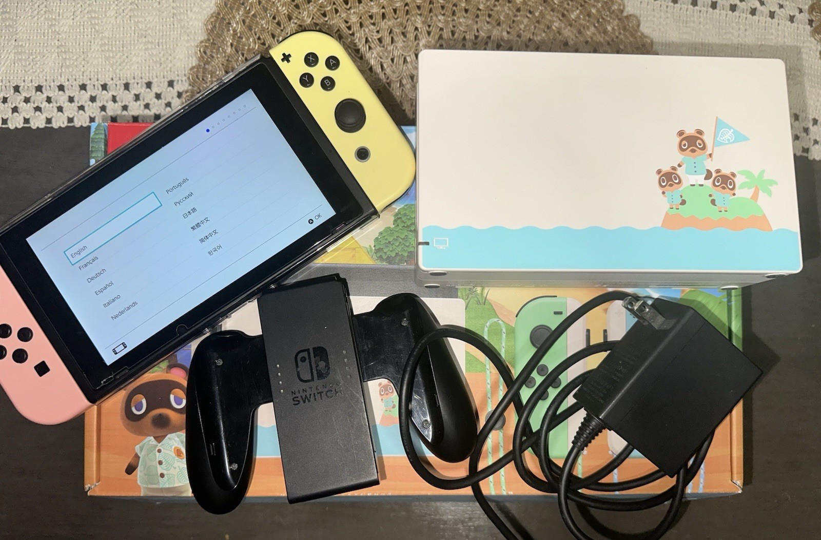 Nintendo Switch Animal Crossing Edition Console Dock AC Adapter Joy-Con 256GB