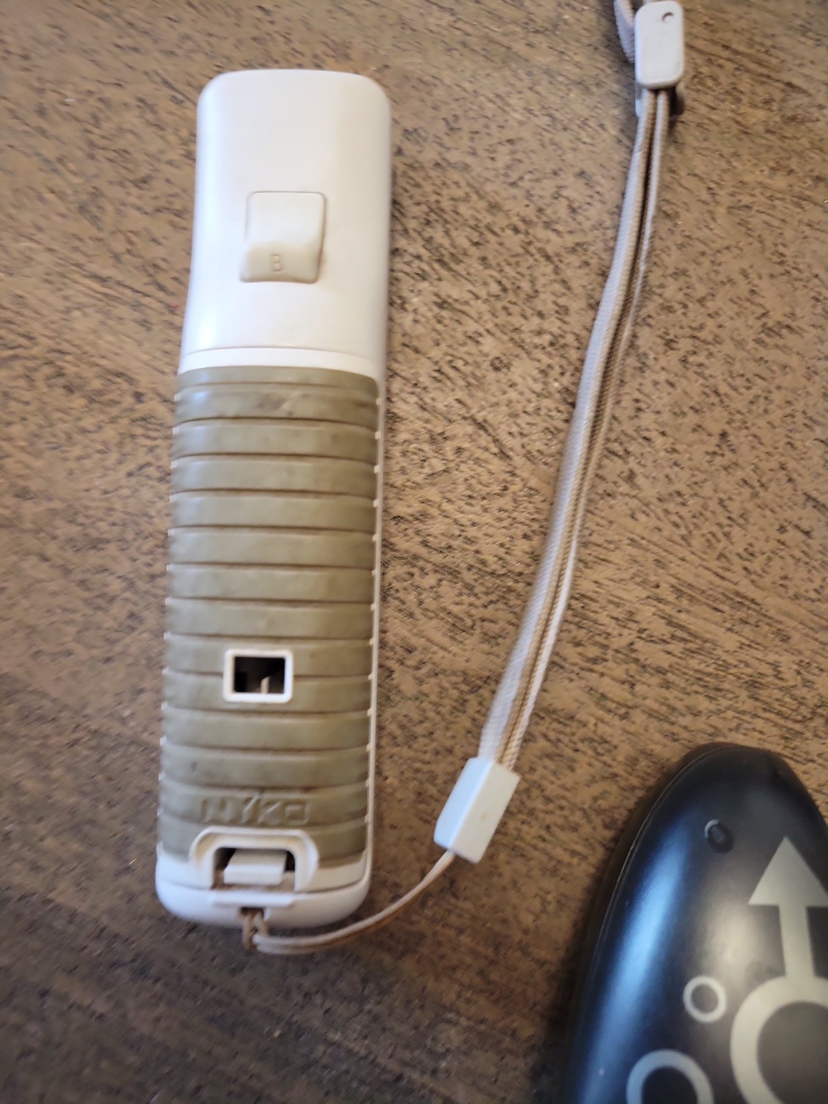 Lot Nintendo Wii RVL-001 (USA) Console, Cords And Misc Controllers Parts Repair