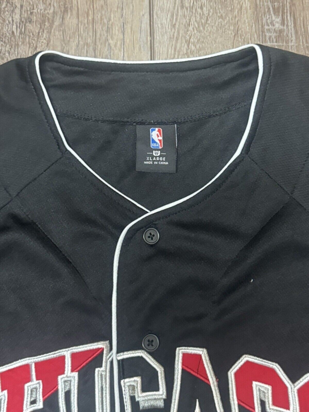 Chicago Bulls Jersey Men’s X-Large NBA Basketball Baseball Button Up Black EUC