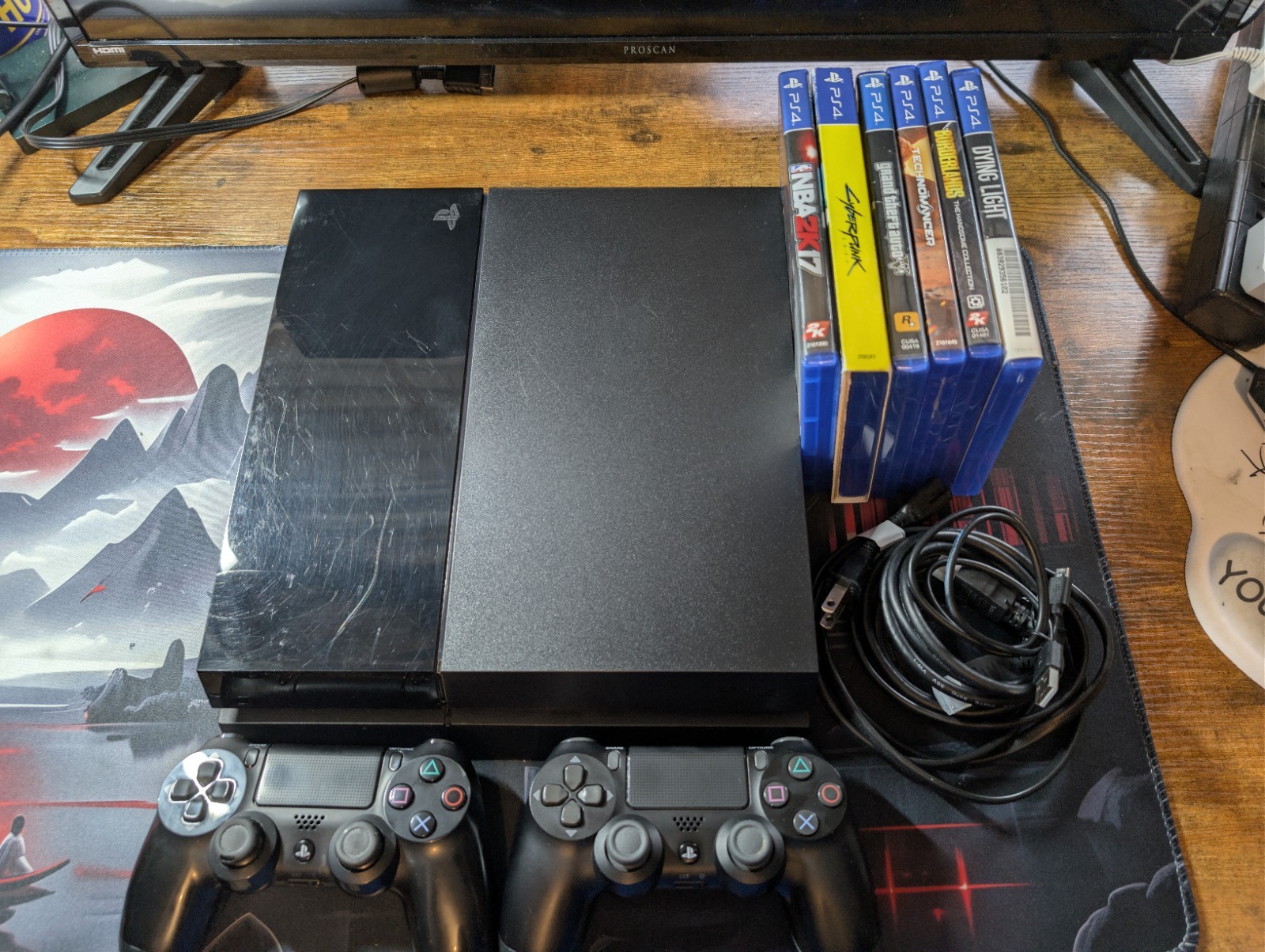 2 TB PlayStation 4 Original Box Included With 6 Games