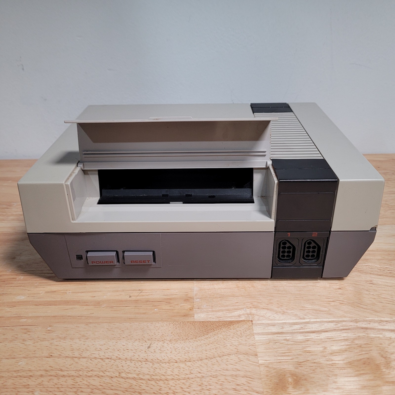 Nintendo Entertainment System NES Console 2 Controllers Complete – Tested