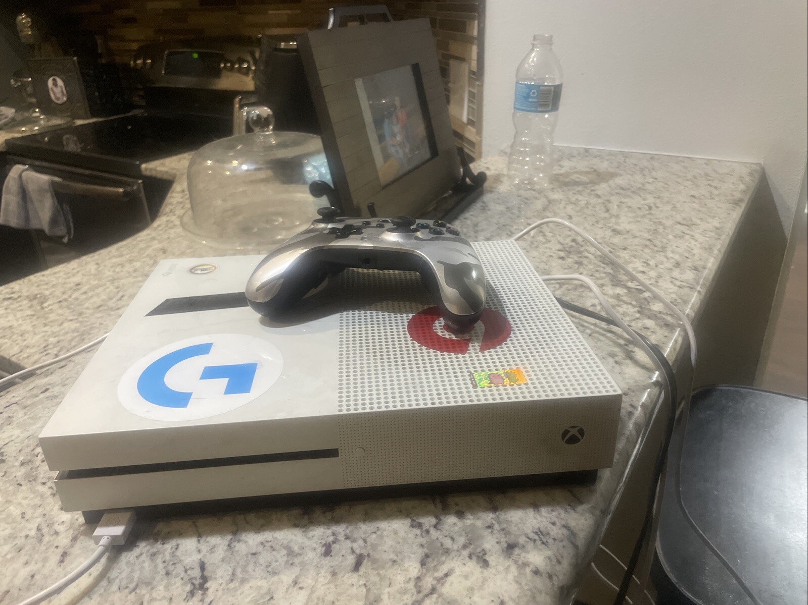 Xbox One S 1TB Console – White (XBS1TB) with power (A) controller