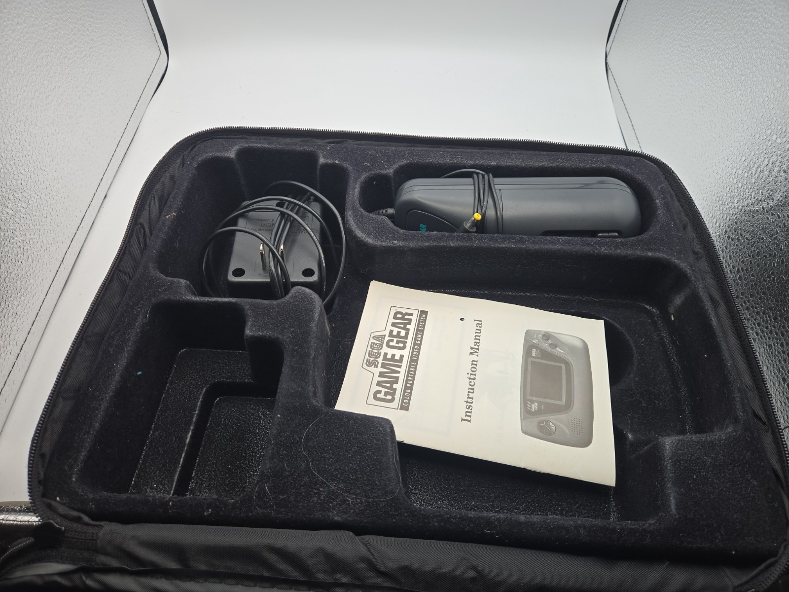 🔥 SEGA Game Gear Handheld System For Repair or Parts with Bag & Accessories