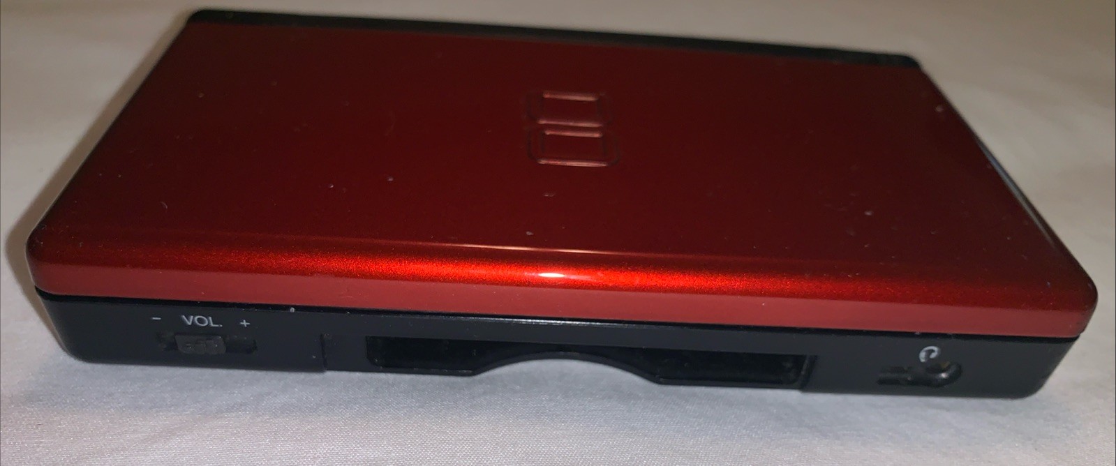 Nintendo DS Lite Crimson Handheld System – Red/Black W/ Charger No Stylus