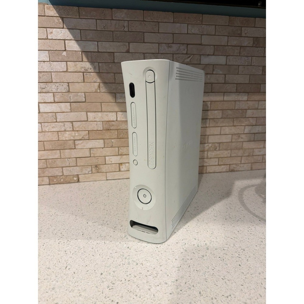 Xbox 360 Pro White Console Bundle with Games