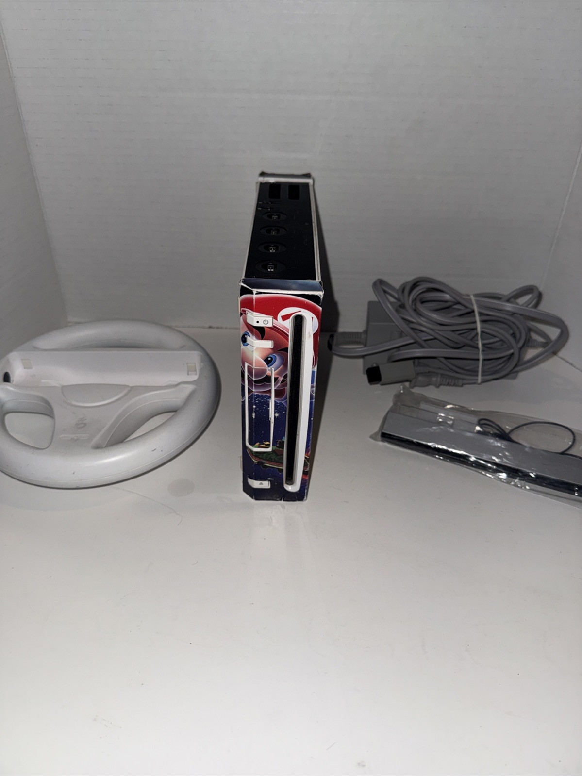 Nintendo Wii RVL-001 512 MB Home Console – White
