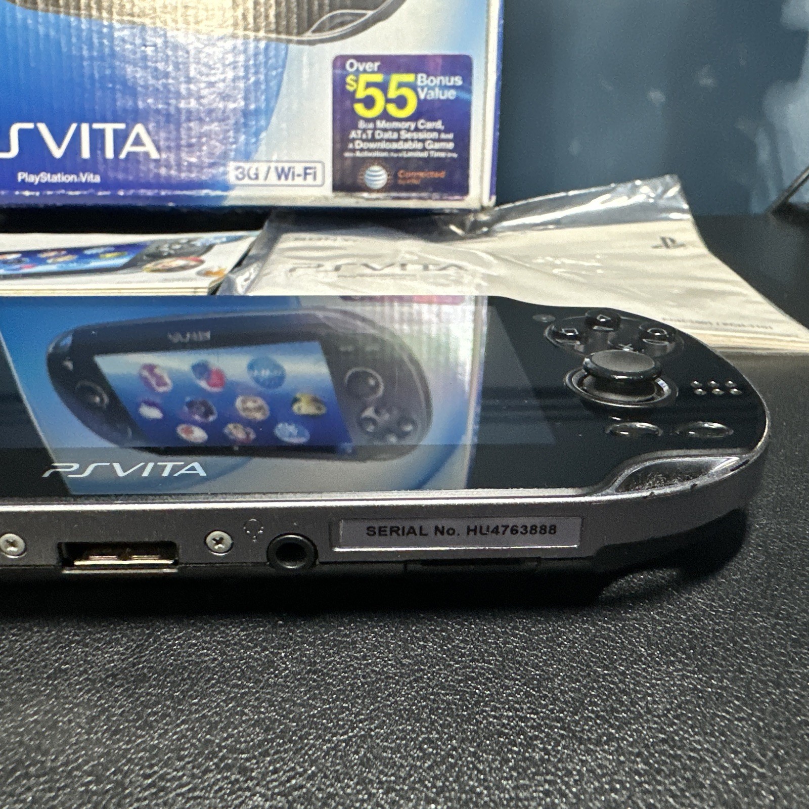 Sony PlayStation PS Vita PCH-1001 Handheld Console Black w/ Box Manual Case NTSC