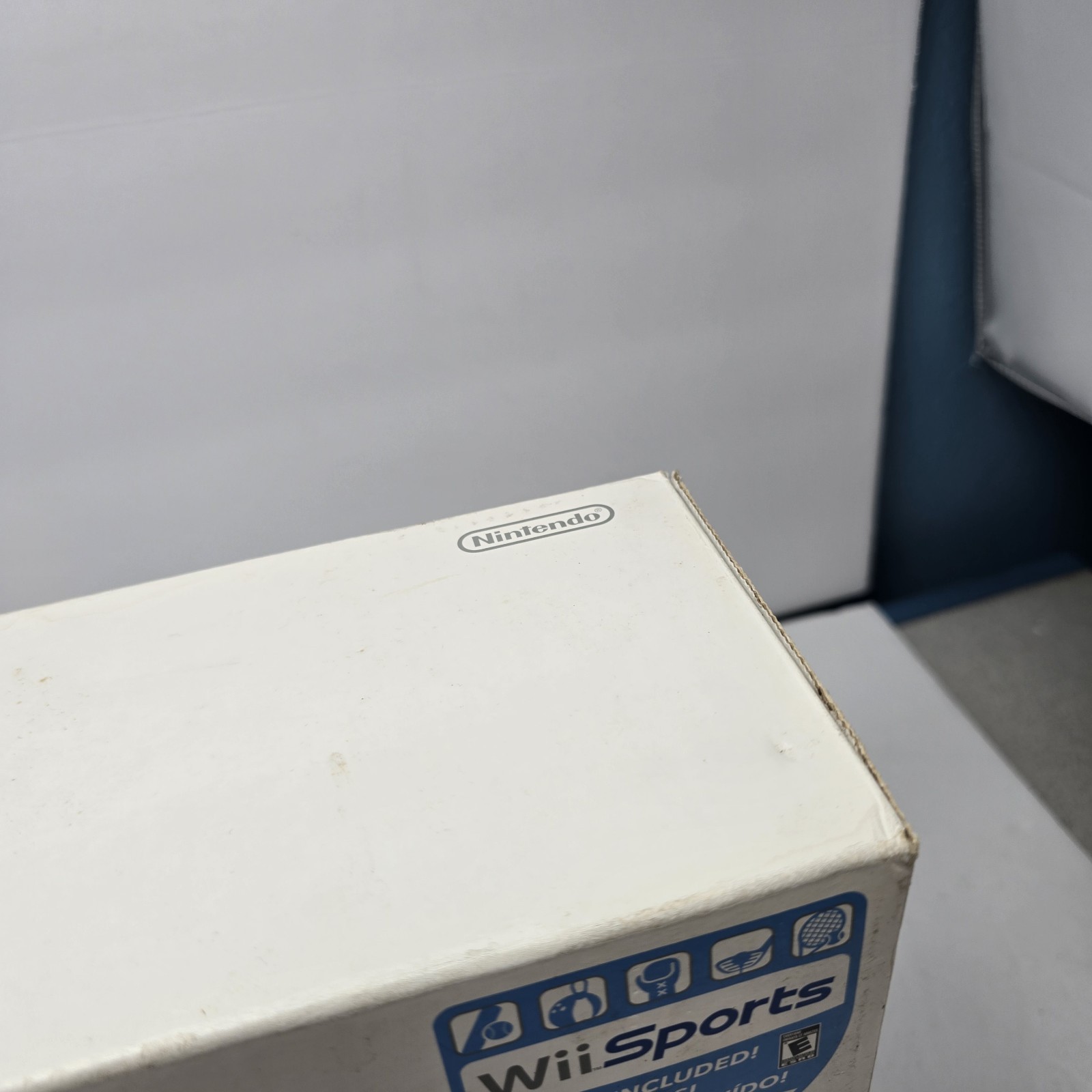 Nintendo Wii Console White RVL-001 Console System Bundle